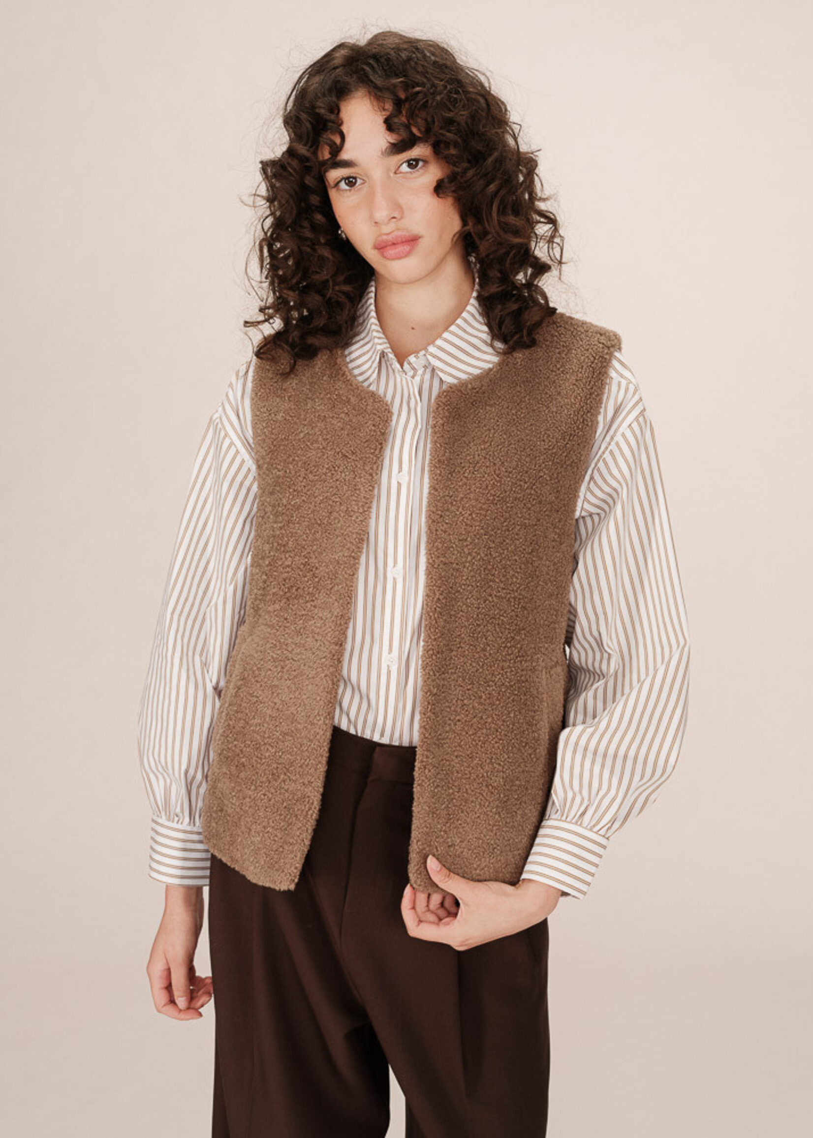 Grace and Mila Grace & Mila Sinatra Vest - Taupe