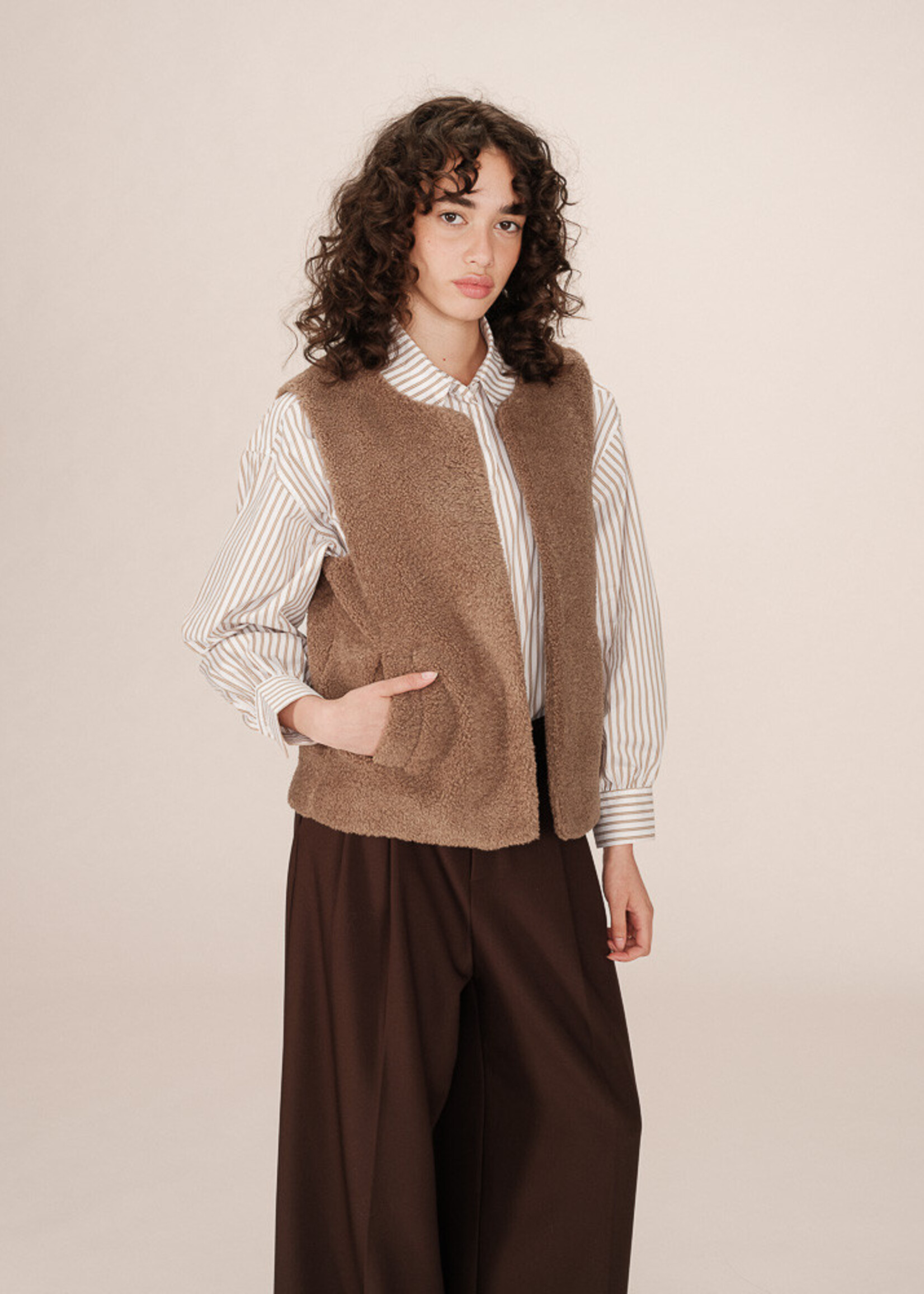 Grace and Mila Grace & Mila Sinatra Vest - Taupe