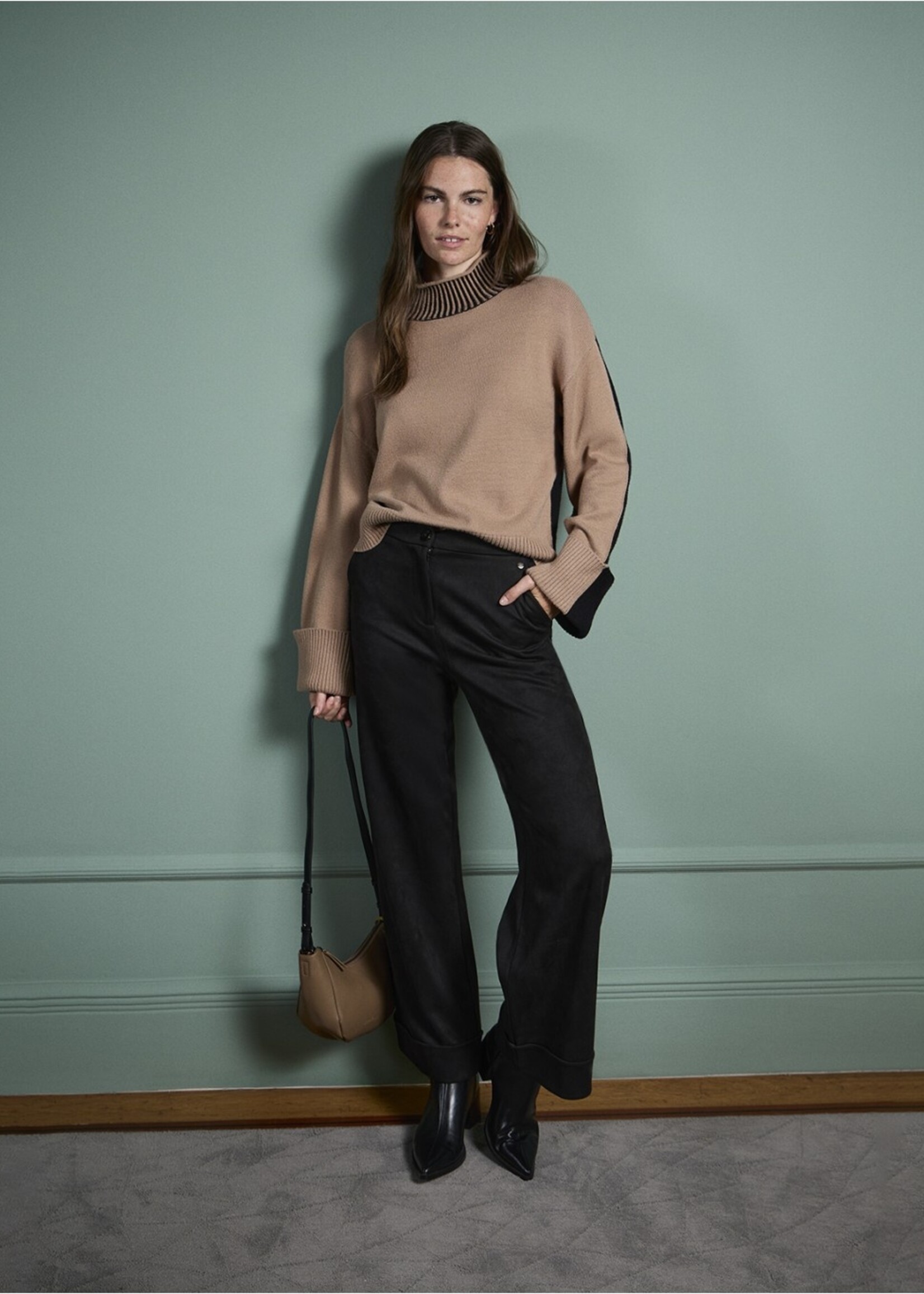 Surkana Surkana Pantalon Large En Velours - Noir