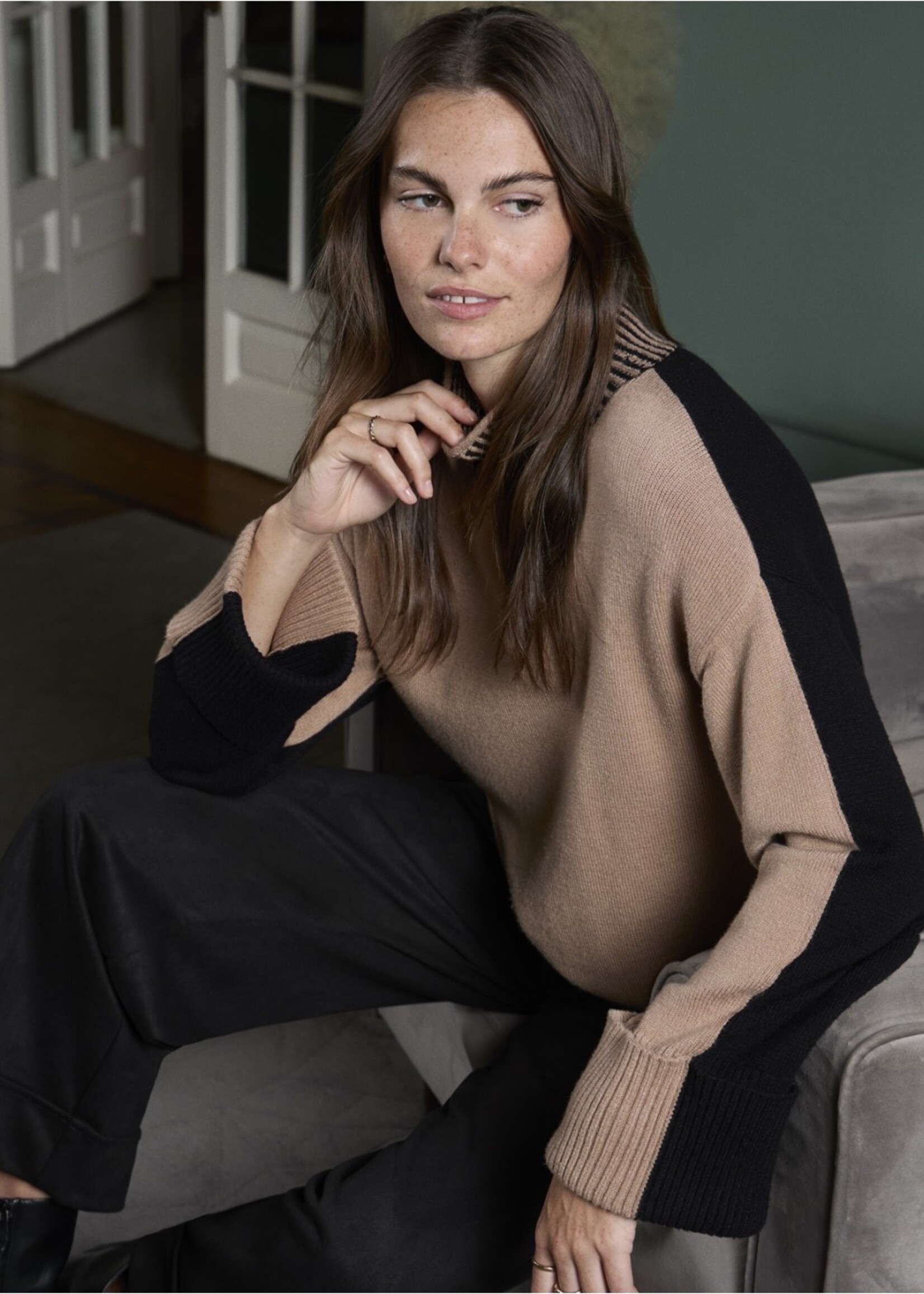 Surkana Surkana Velvet Wide Leg Pants - Black