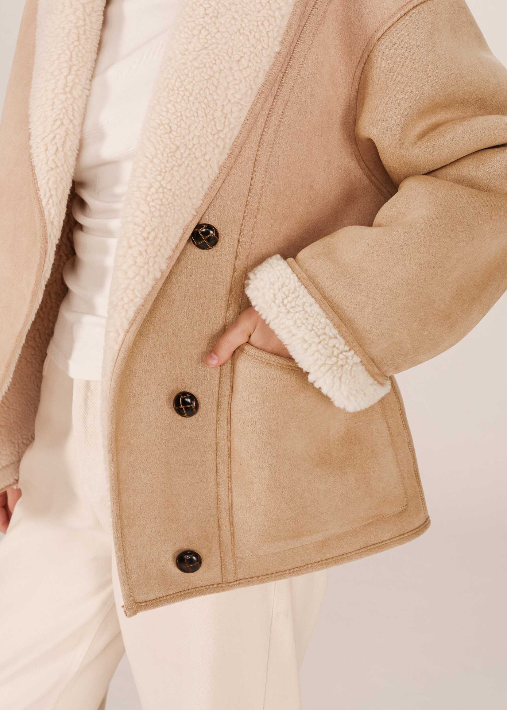 Grace and Mila Grace & Mila Swan Coat - Rosy Beige