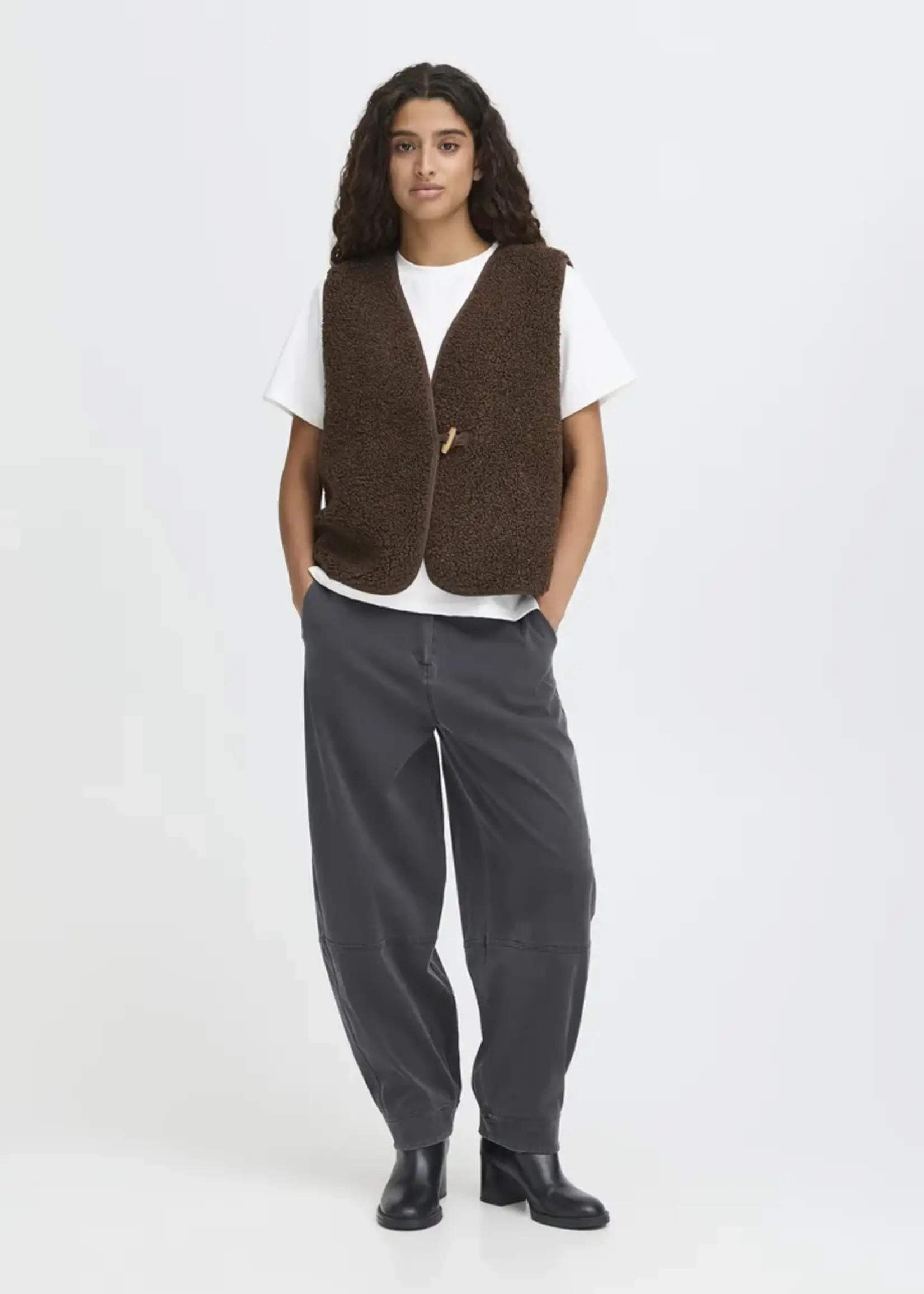 ICHI ICHI IHGozima Waistcoat - Coffee Bean