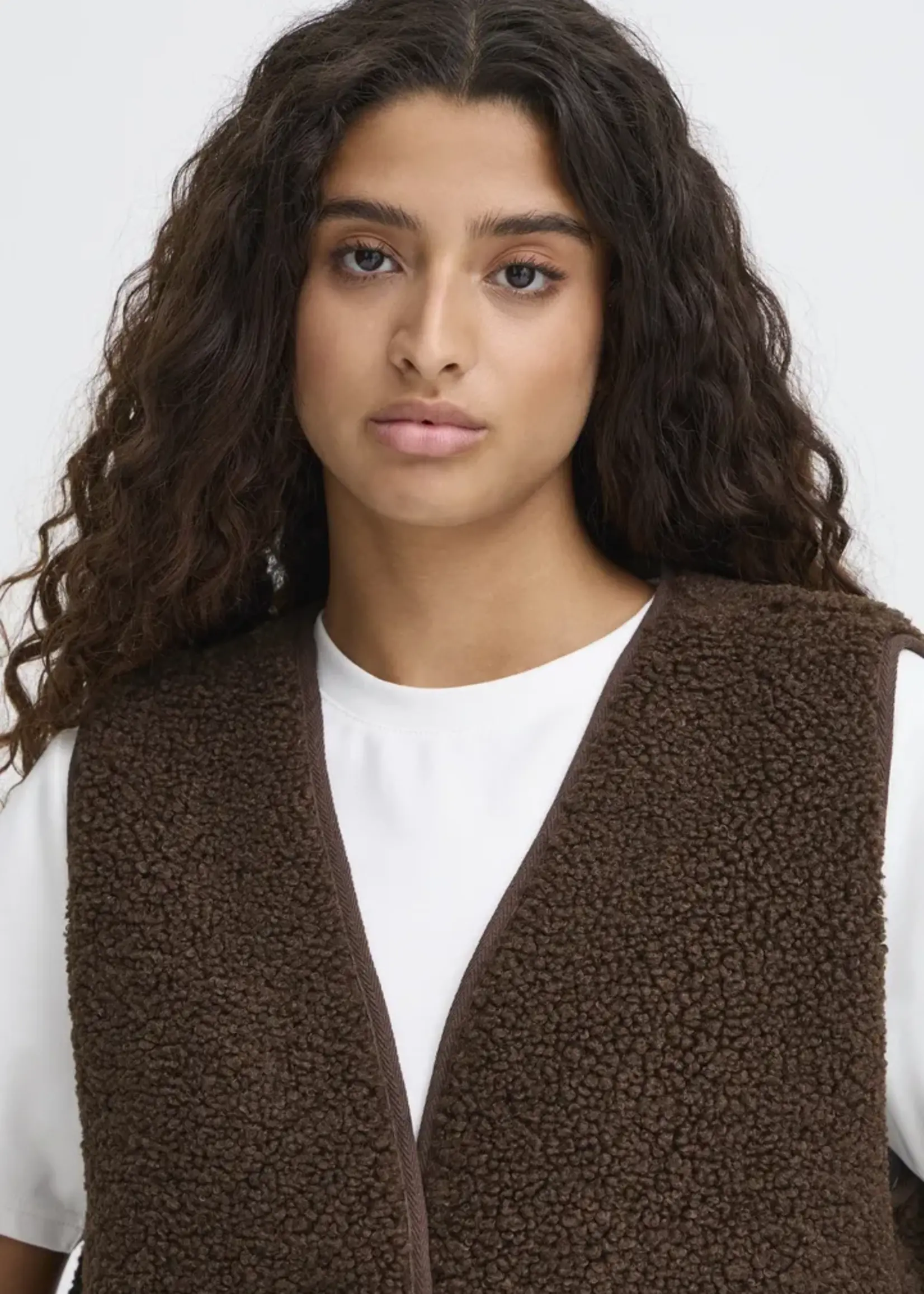 ICHI ICHI Gilet IHGozima - Coffee Bean