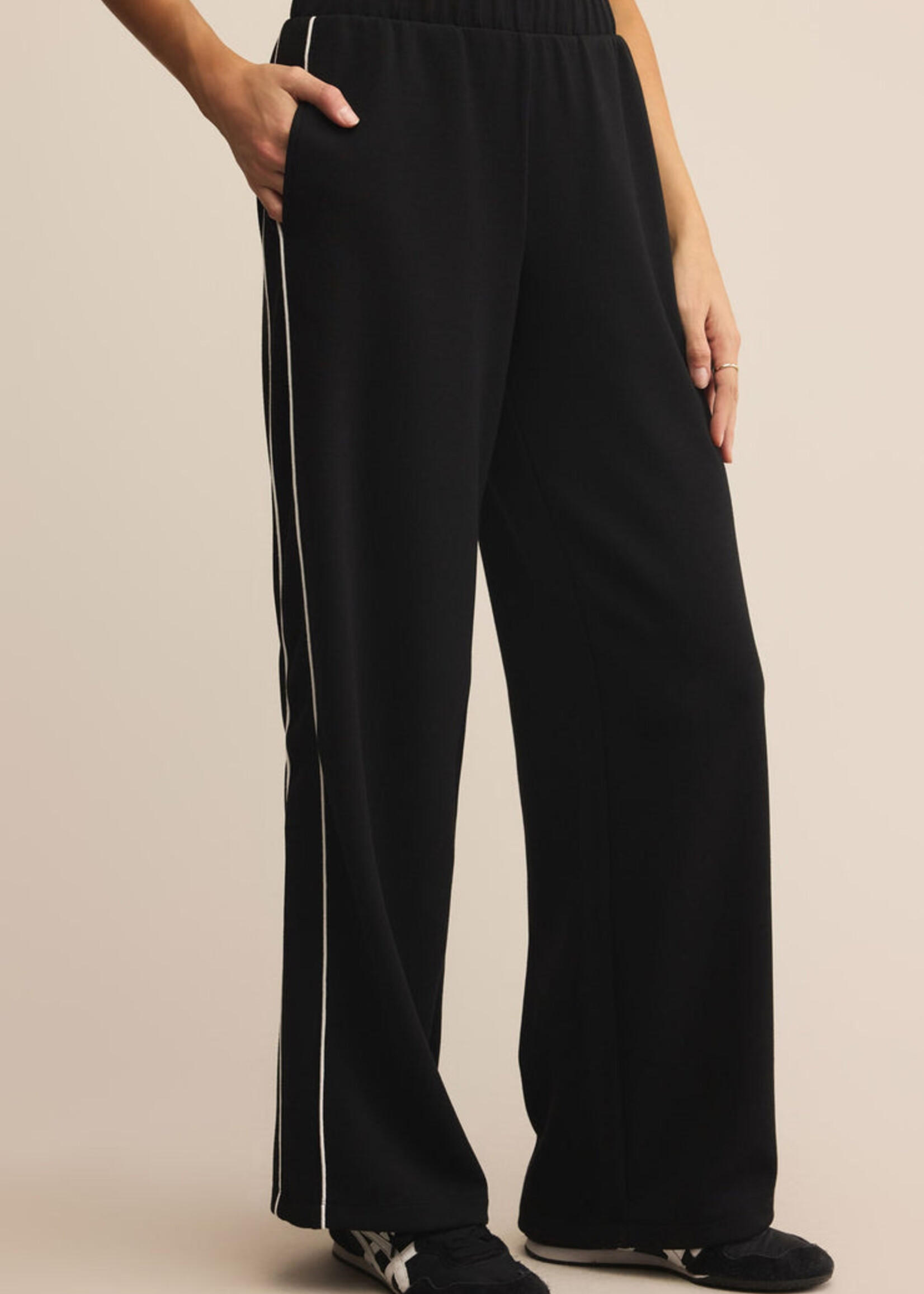 Z-Supply Z-Supply Fastbreak Track Pant - Black