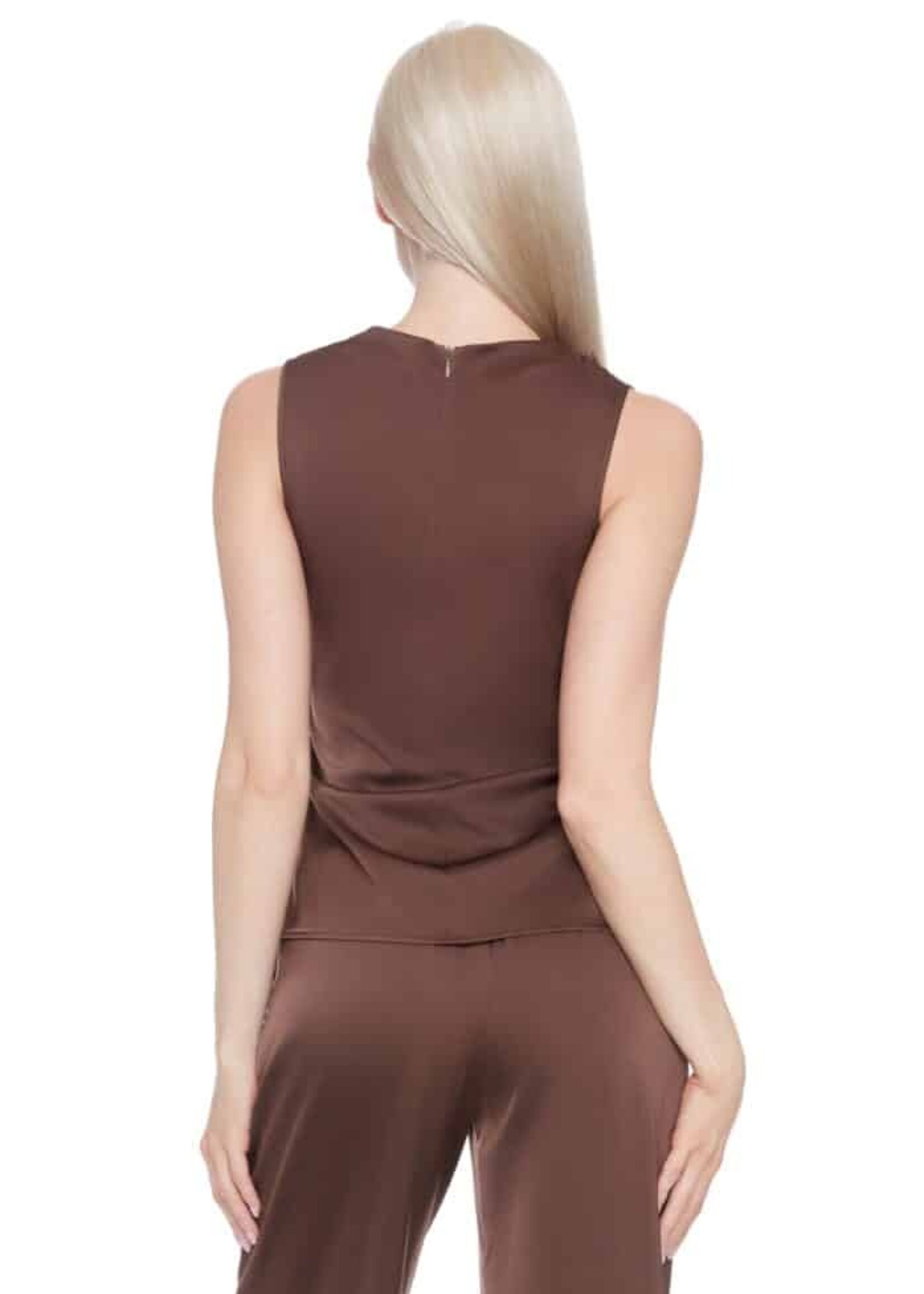 I love Tyler Madison Tyler Madison Veronica Sleeveless Top - Brown