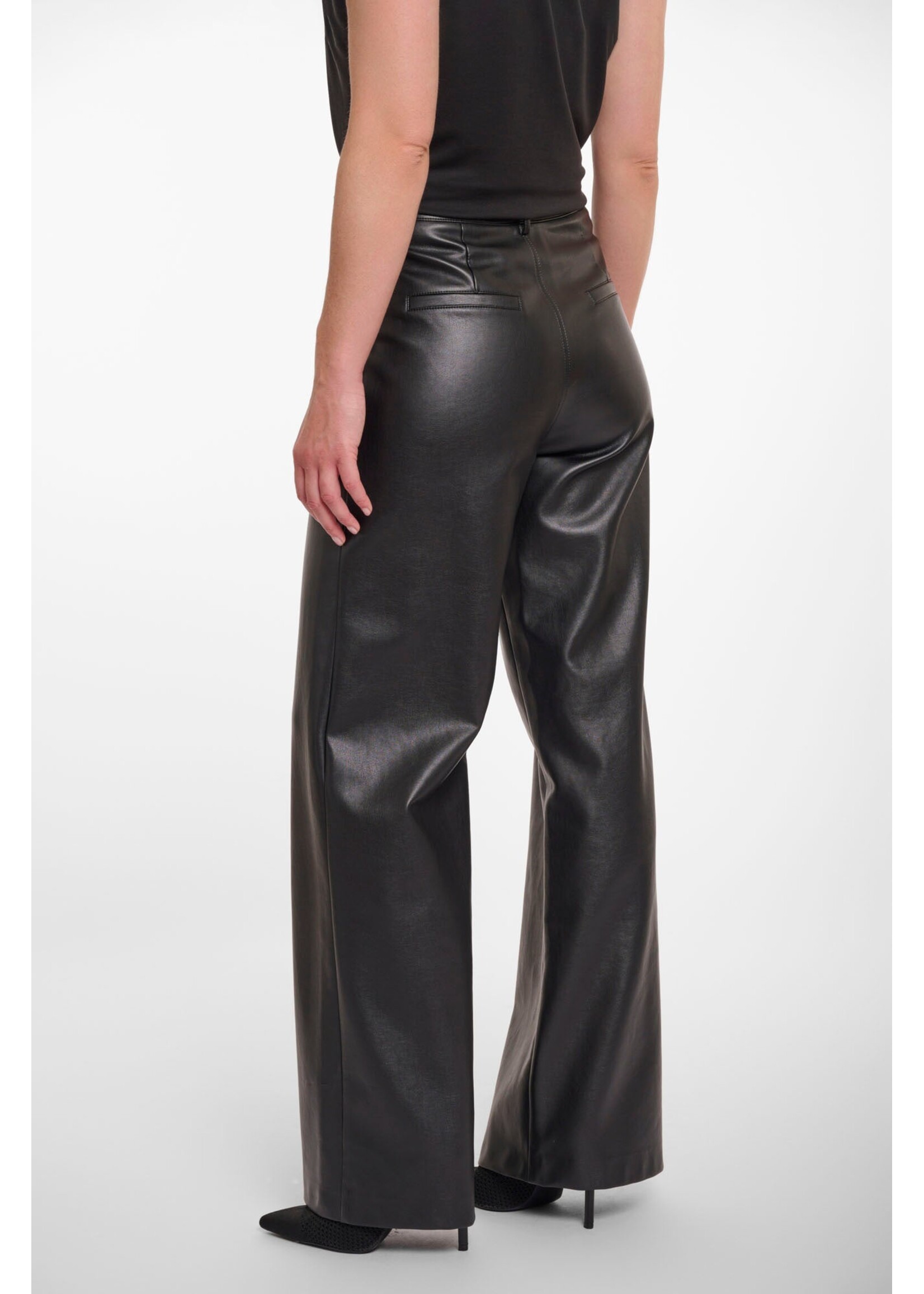 Rino & Pelle Rino & Pelle Pantalon Droit En PU Corian - Noir