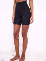 ICHI ICHI IASIV Shorts - Black