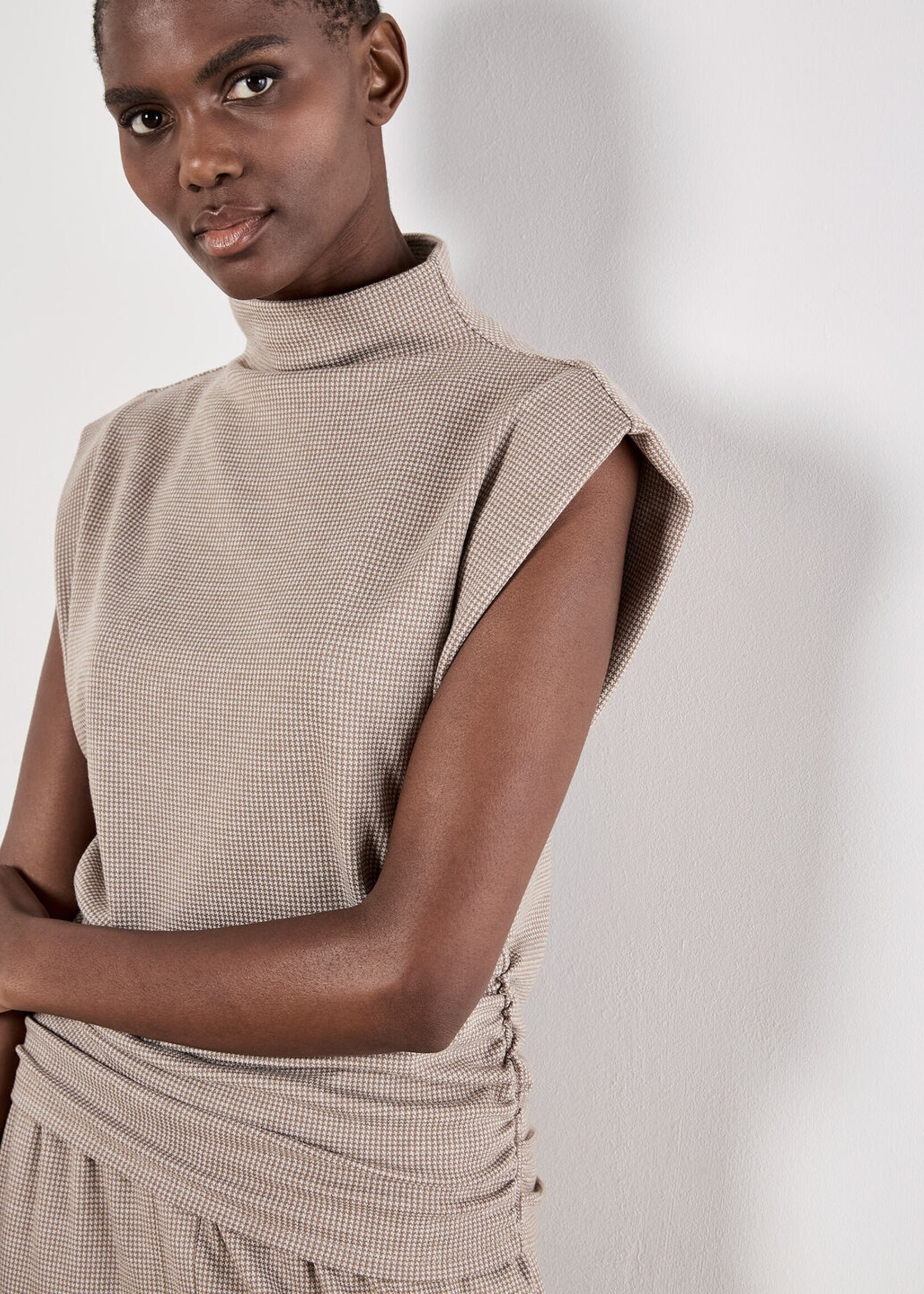 Apricot Apricot Mini Dogtooth Side Ruched Top - Stone