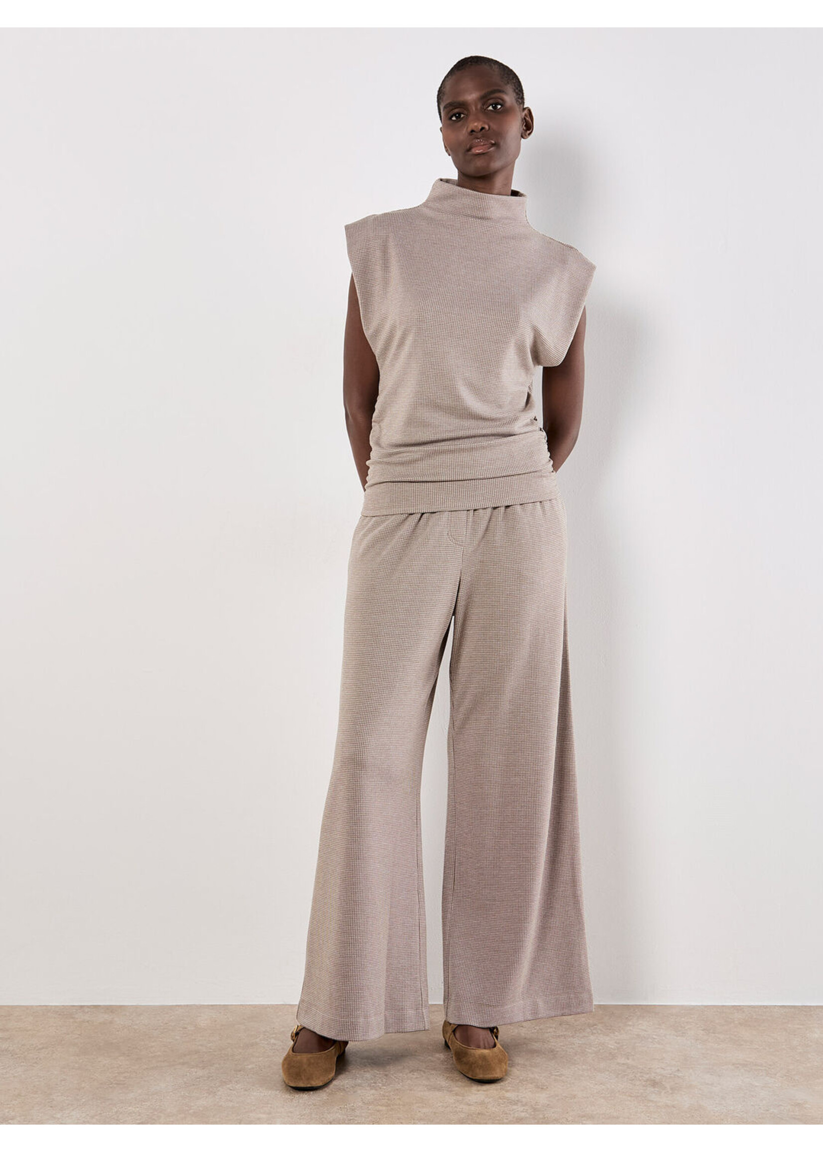 Apricot Apricot Mini Dogtooth Side Ruched Top - Stone