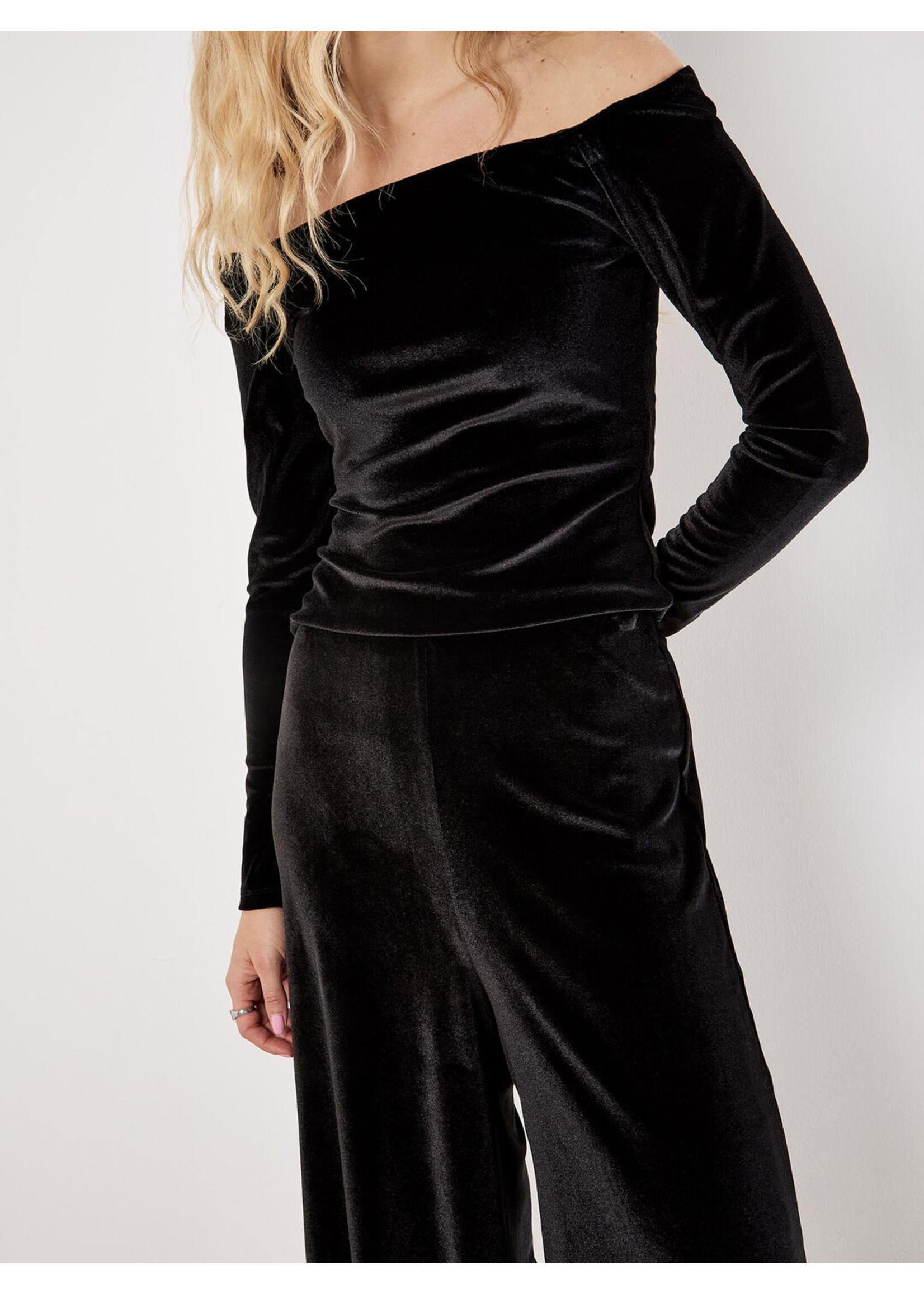 Apricot Apricot Velvet Clean Waist Trousers - Black