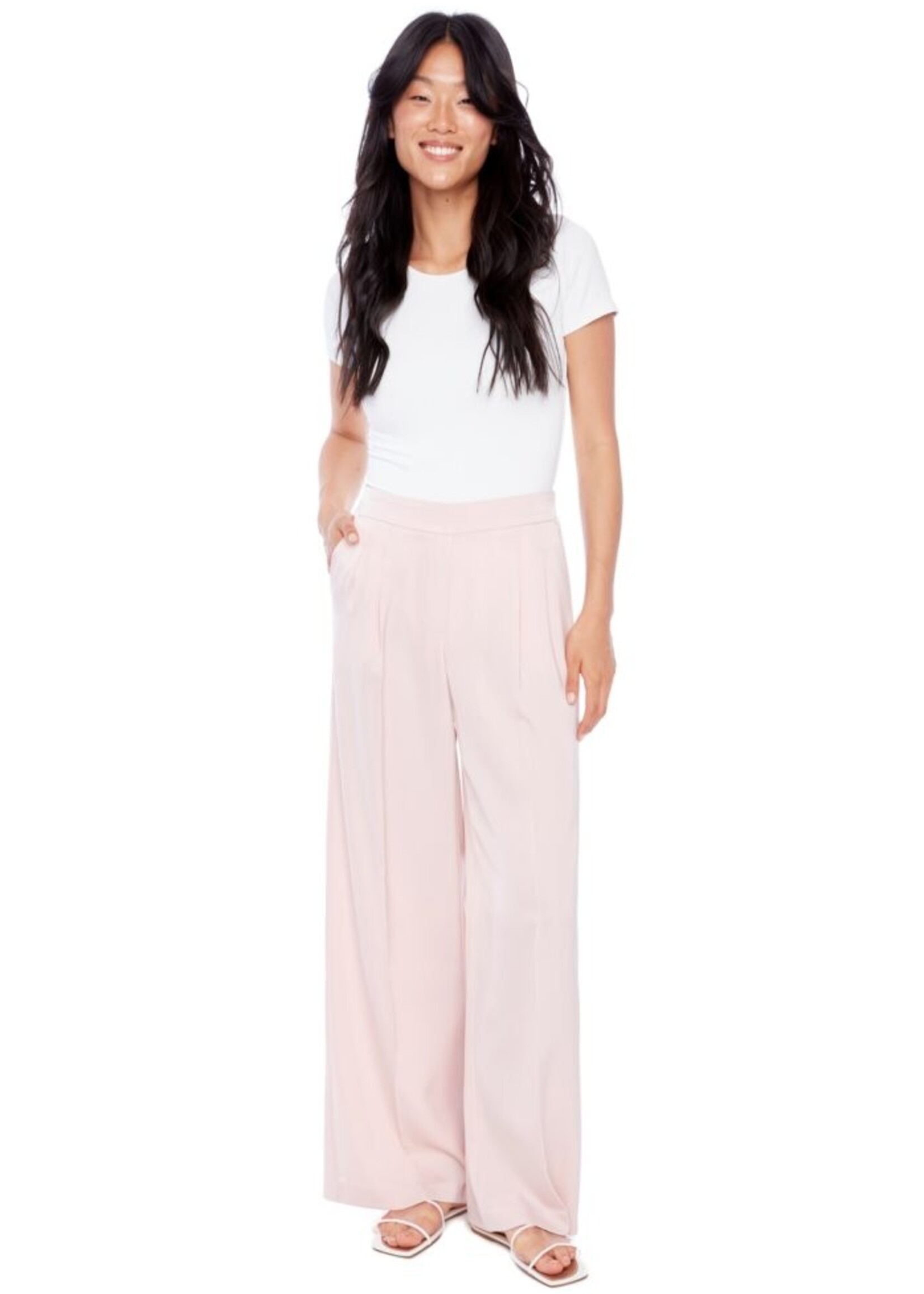I love Tyler Madison Tyler Madison Pantalon Fiona Uni En Satin À Jambes Larges - Rose