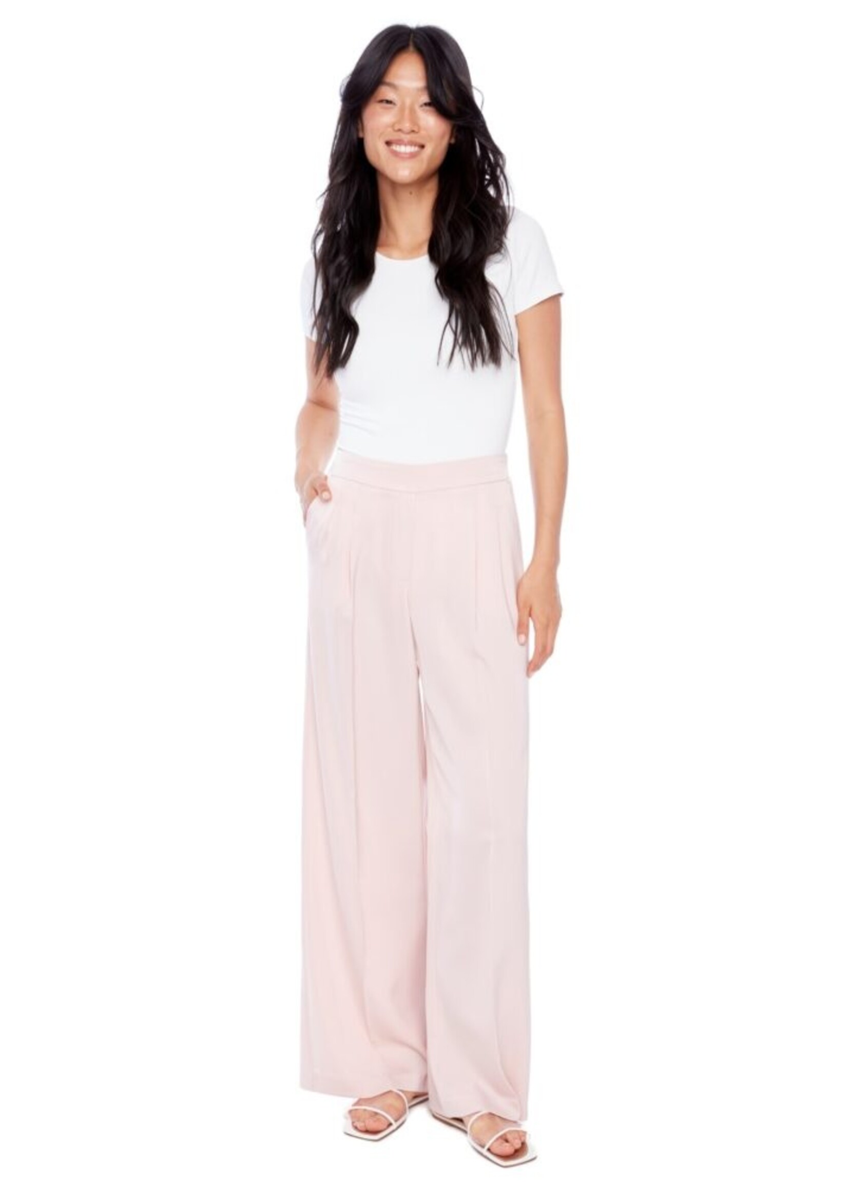 I love Tyler Madison Tyler Madison Pantalon Fiona Uni En Satin À Jambes Larges - Rose