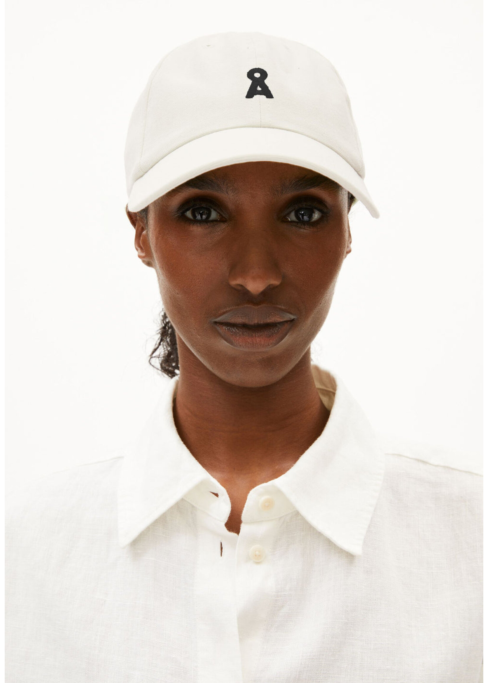 Armedangels Armedangels Yenaas Bold Cap - Oatmilk Black