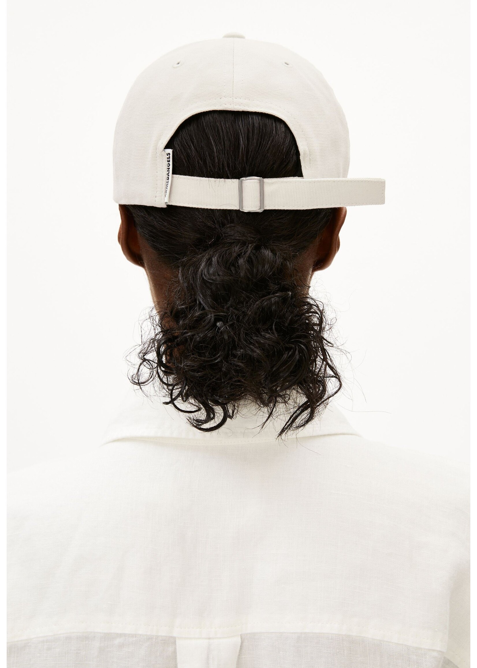 Armedangels Armedangels Yenaas Bold Cap - Oatmilk Black