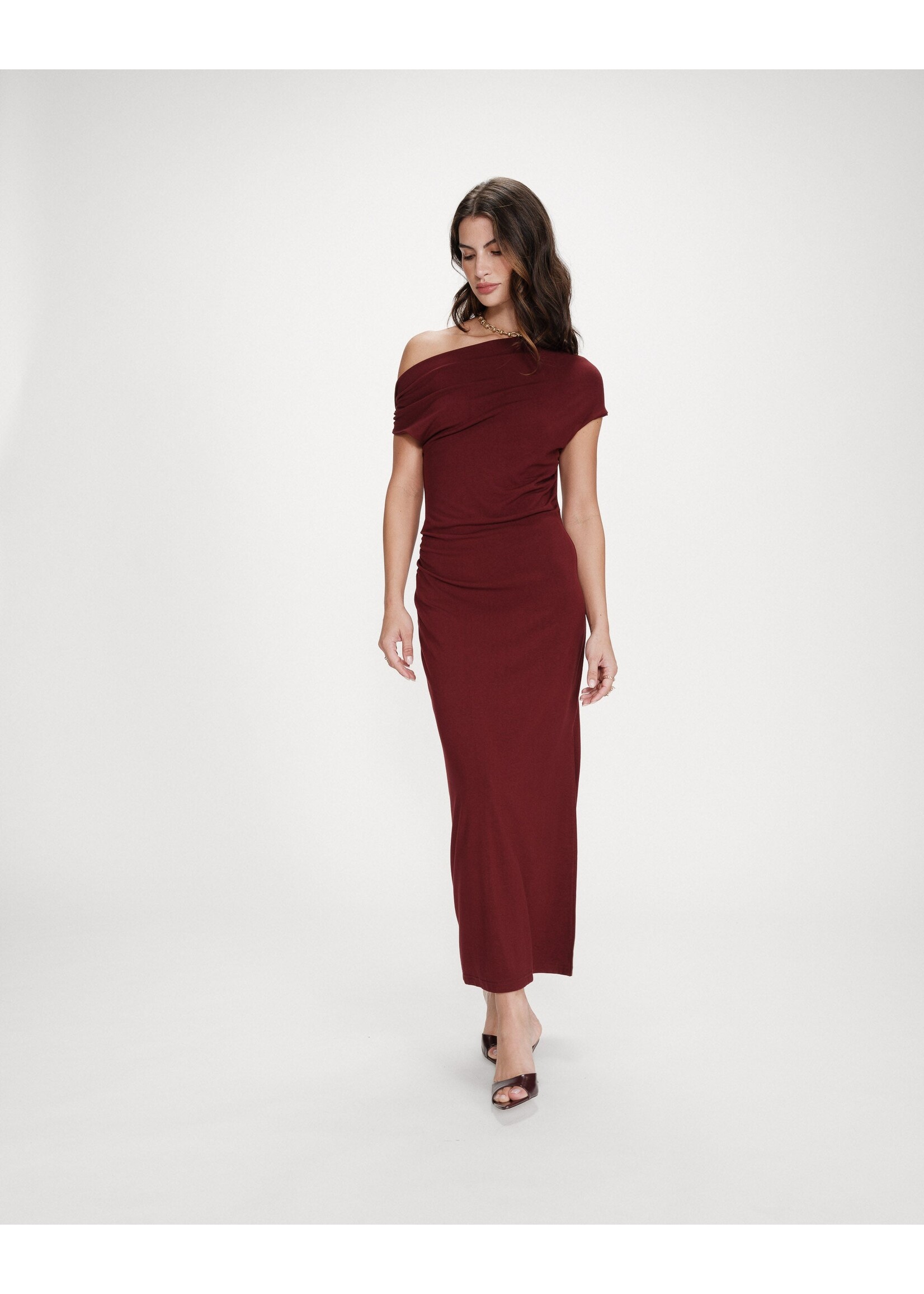 Grace and Mila Grace & Mila Robe Vanity - Cherry