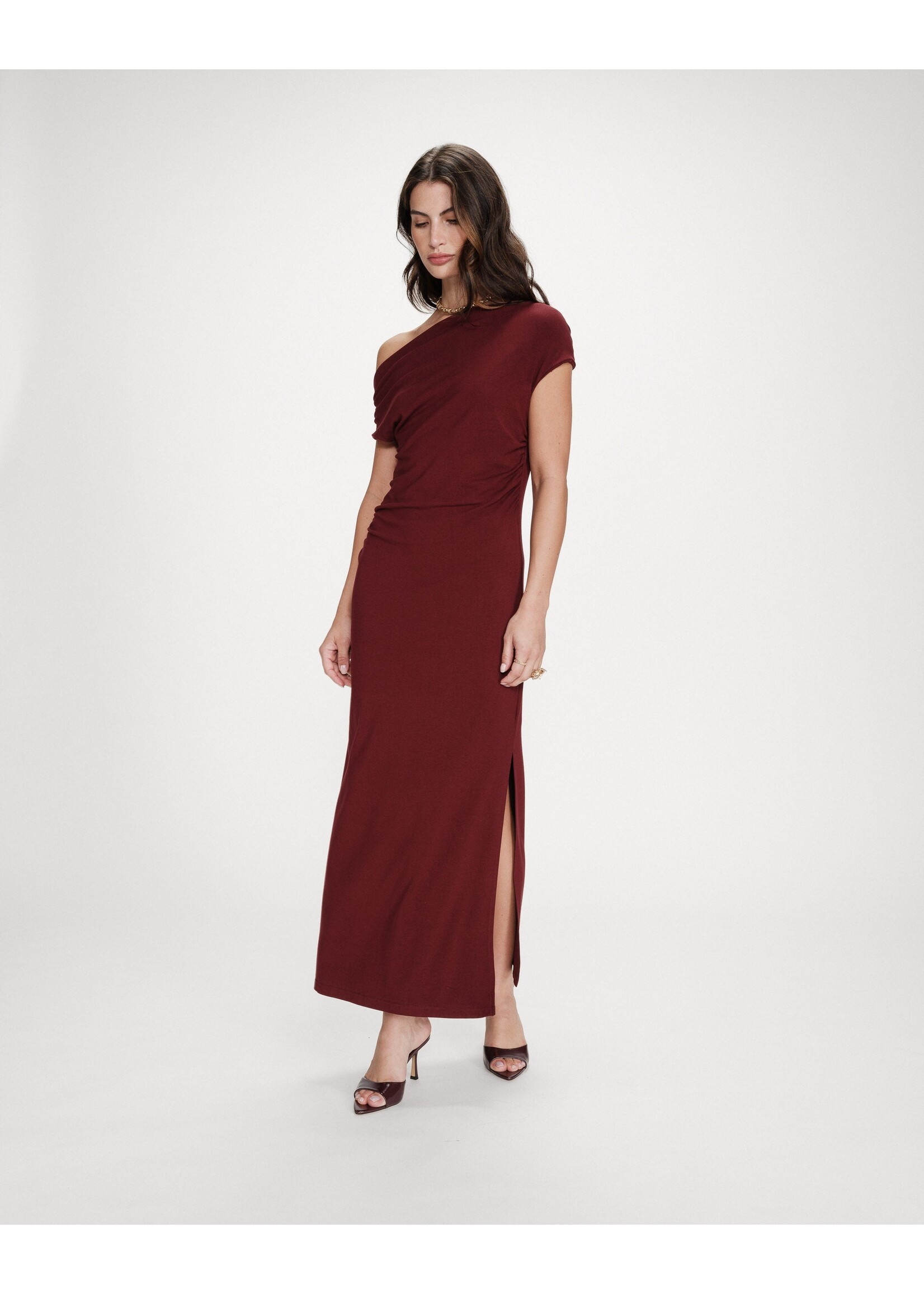 Grace and Mila Grace & Mila Vanity Dress - Cherry