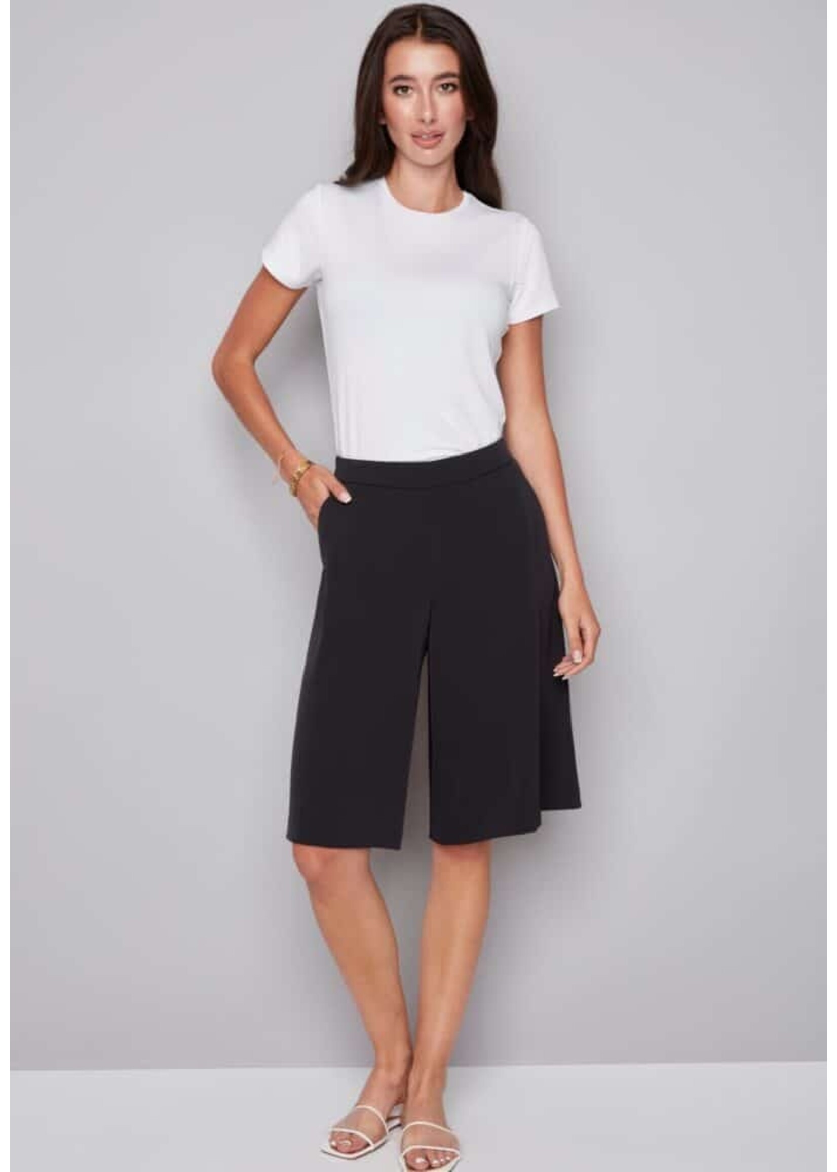 I love Tyler Madison Tyler Madison Avery Bermuda Short - Black