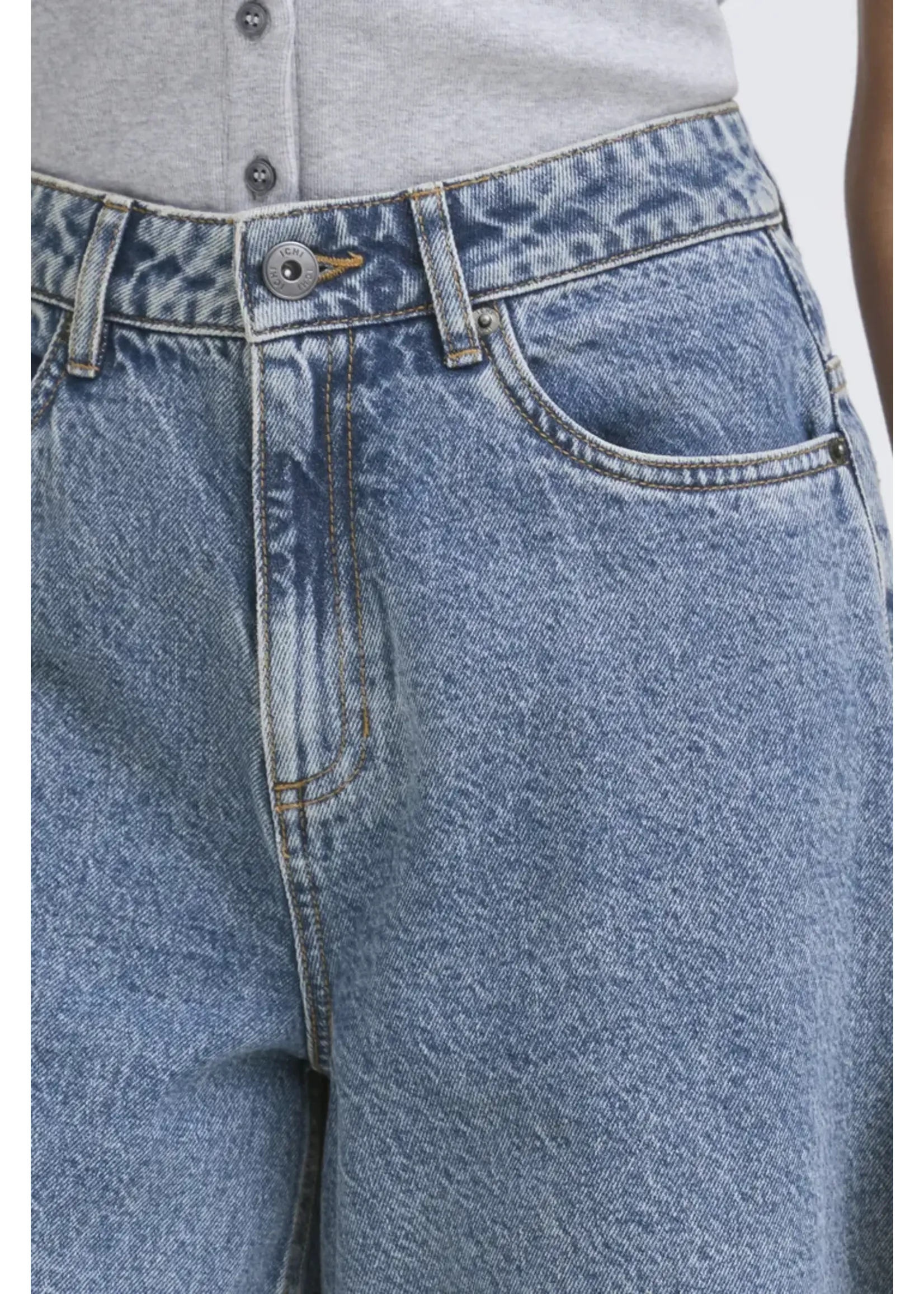 ICHI ICHI IHAveny Long Shorts - Medium Blue