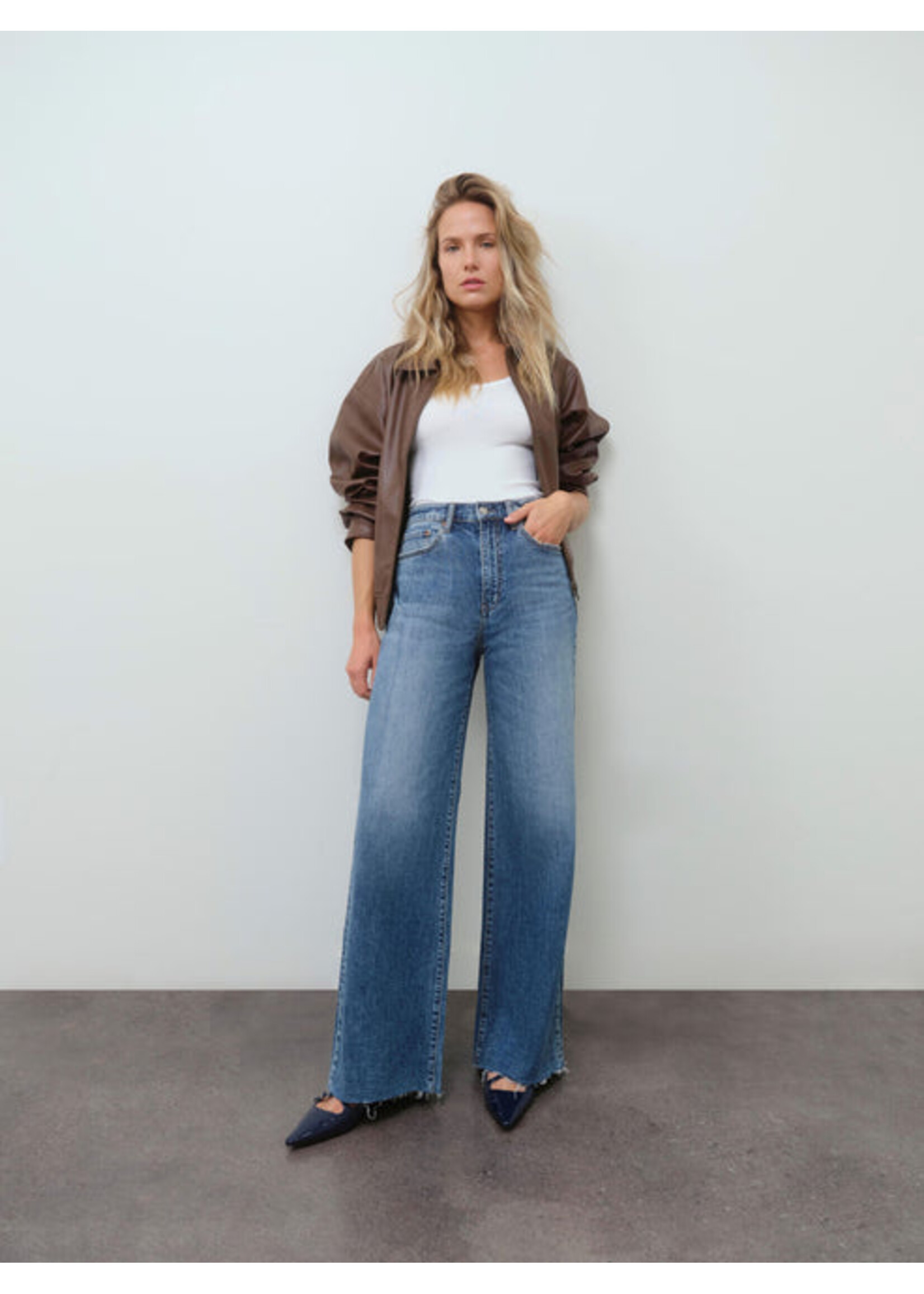 Daze Daze Far Out Jambes Larges - Stunner