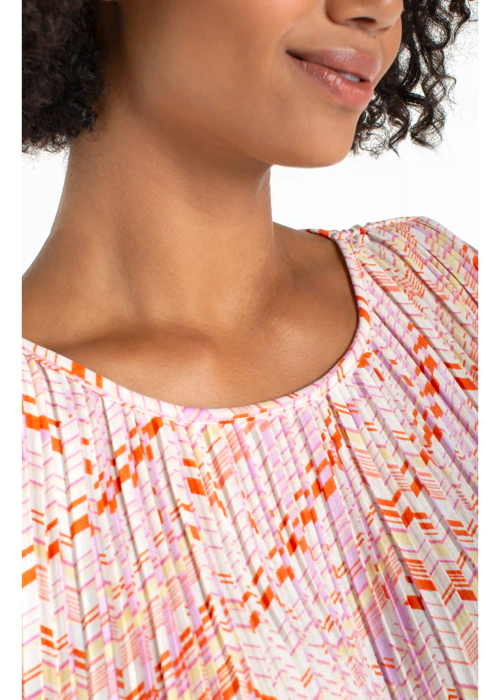 Liverpool Liverpool Sleeveless Crew Neck Knit Top - Cream Pink