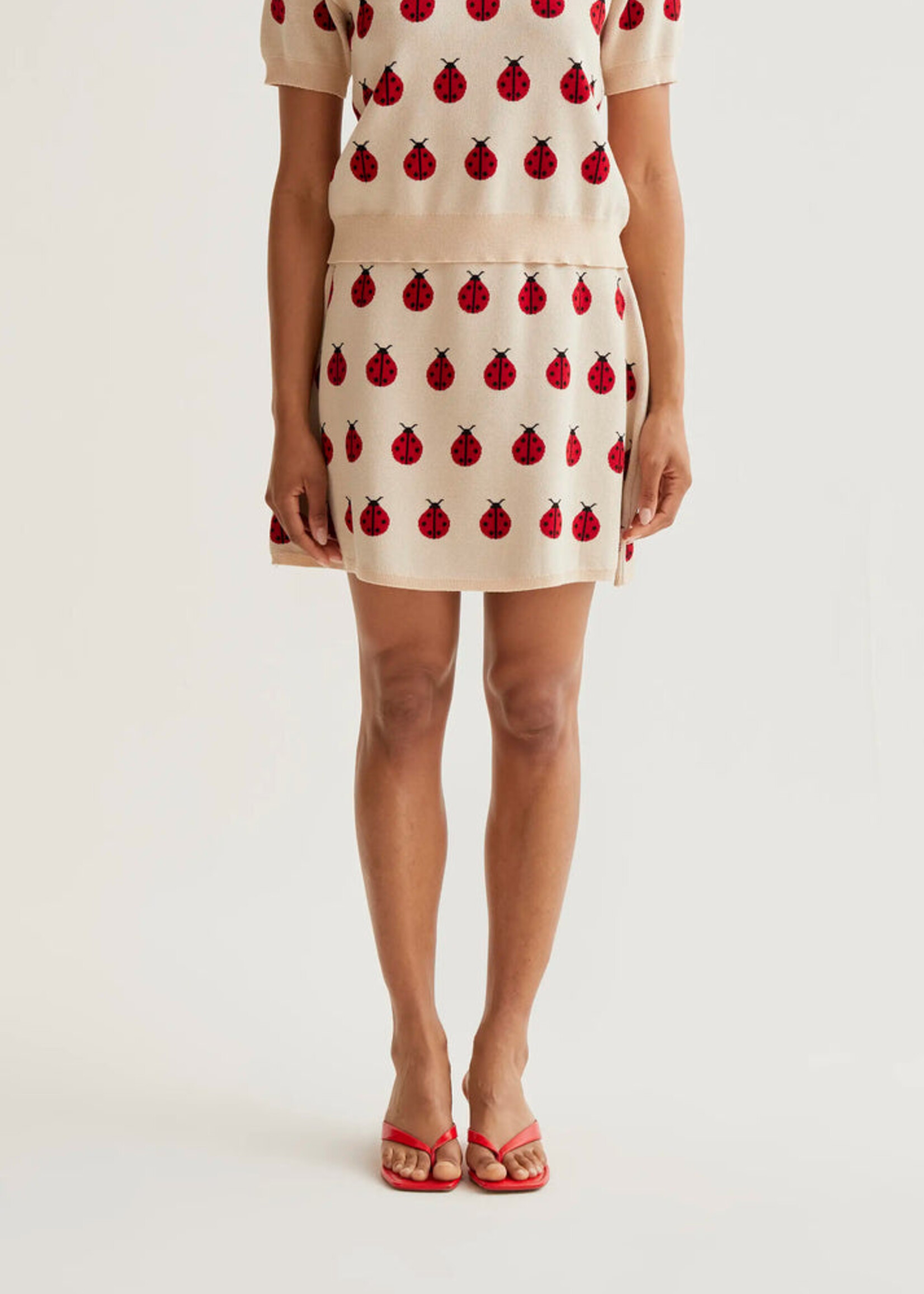 Compañía Fantástica Compañía Fantástica Short Printed Skirt - Ladybug