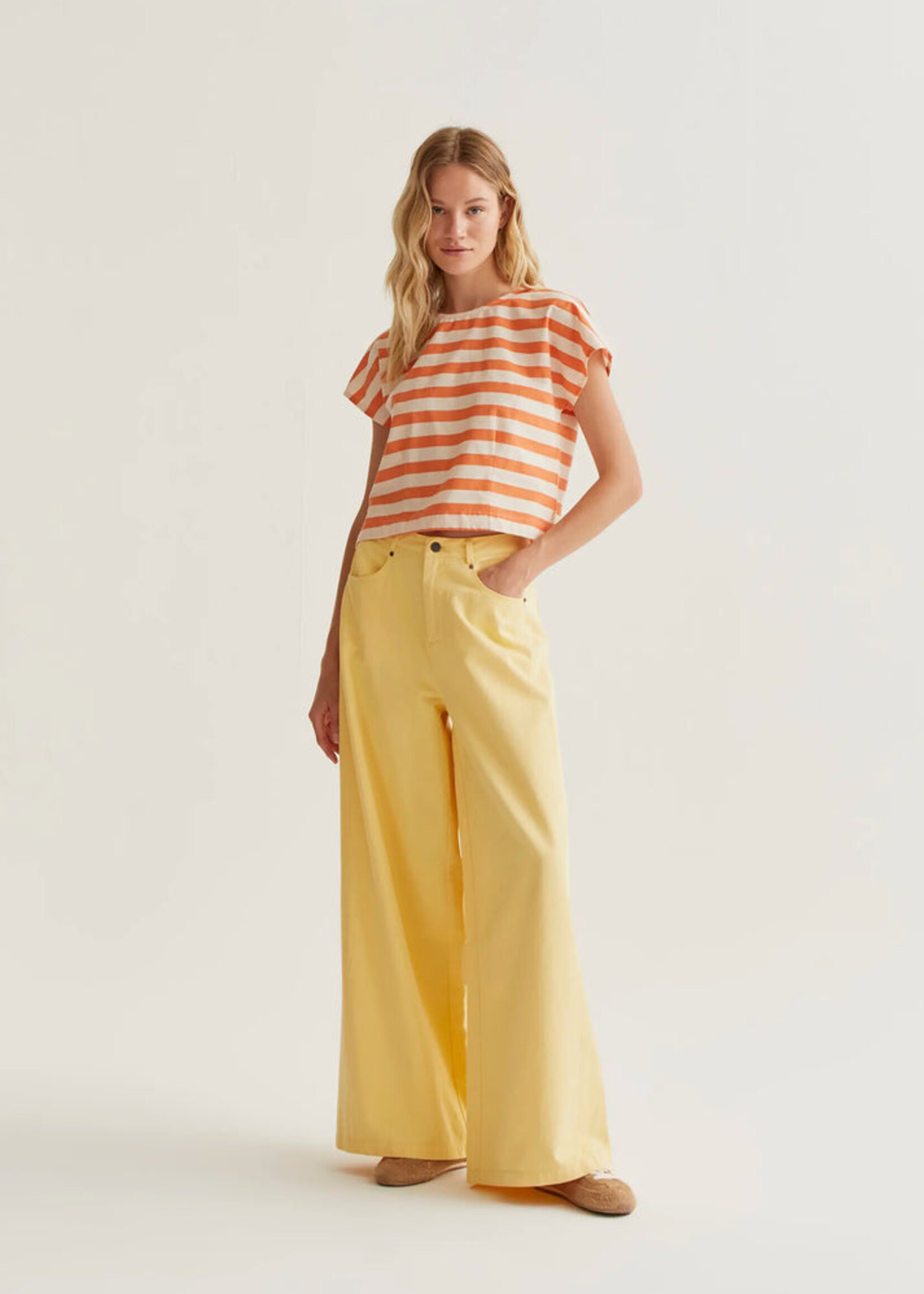 Compañía Fantástica Compañía Fantástica Pantalon À Jambes Larges - Jaune