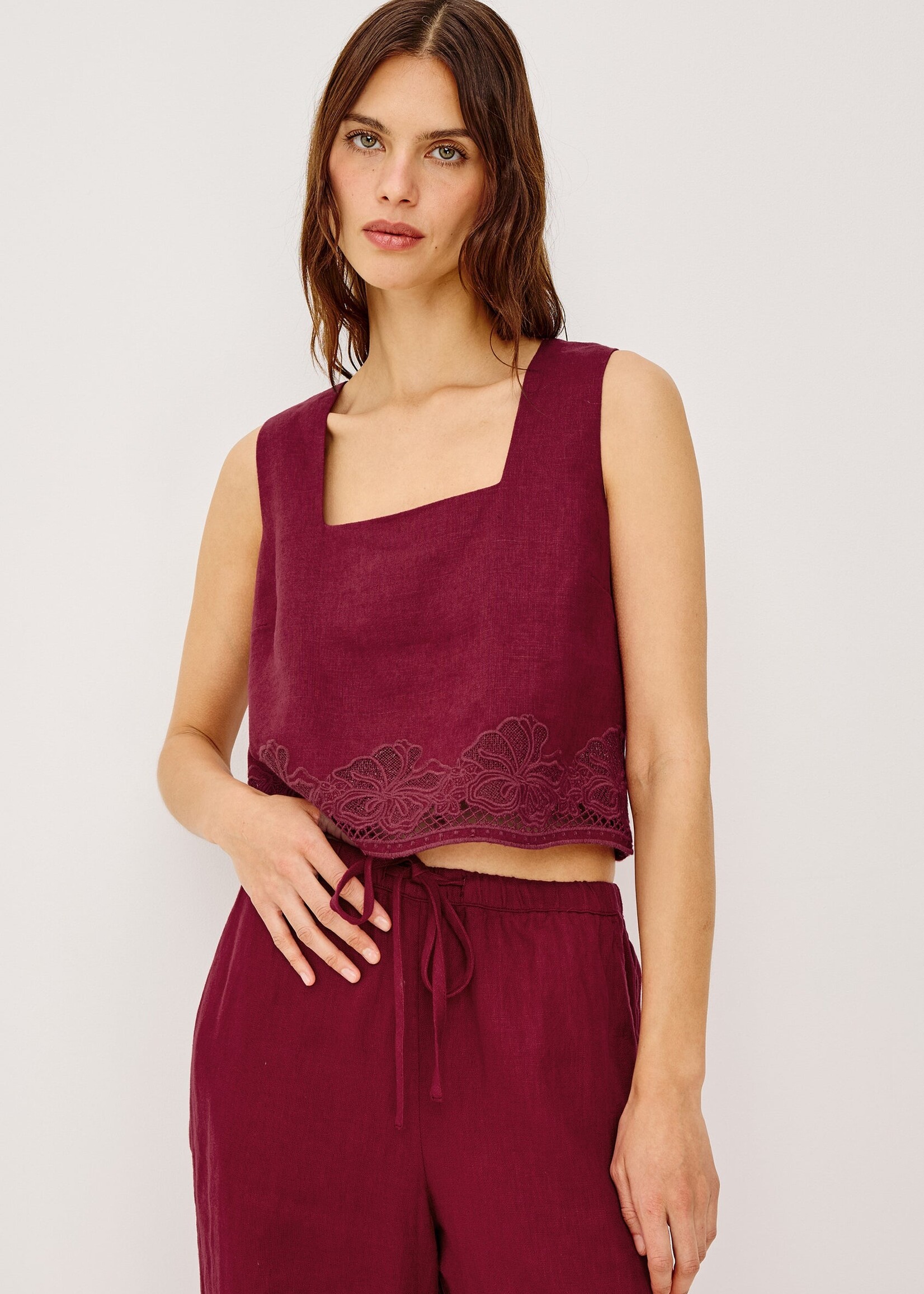 Rails Rails Haut Akira -  Berry Hibiscus Embroidery