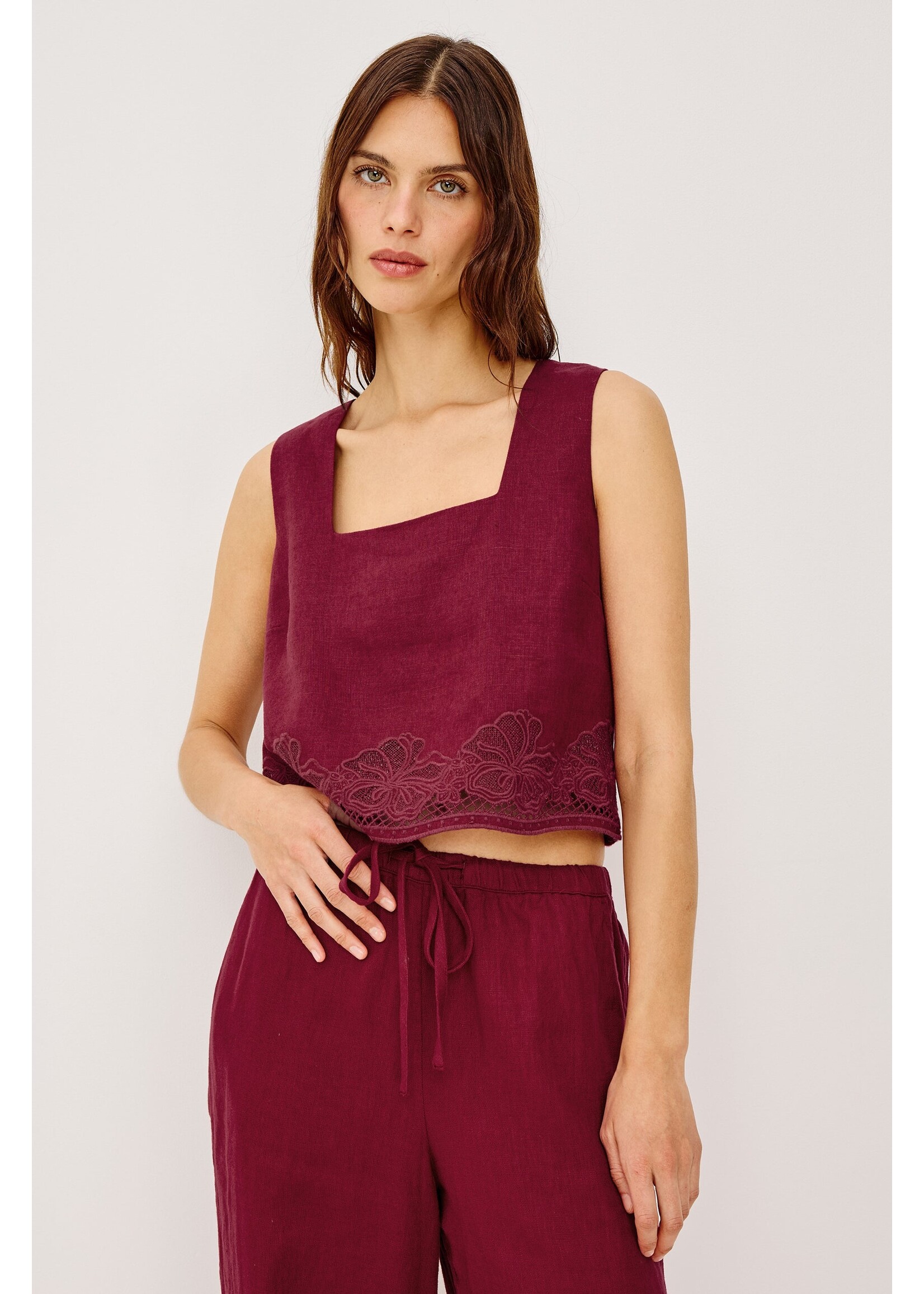 Rails Rails Haut Akira -  Berry Hibiscus Embroidery