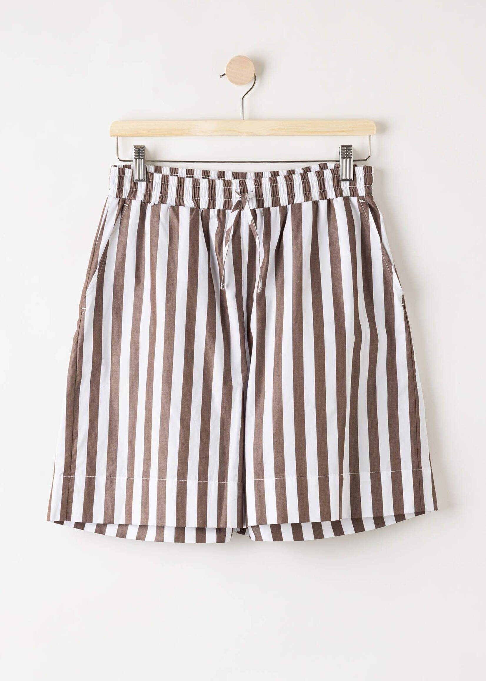 Holebrook Holebrook Marie Shorts - Dark Brown / White