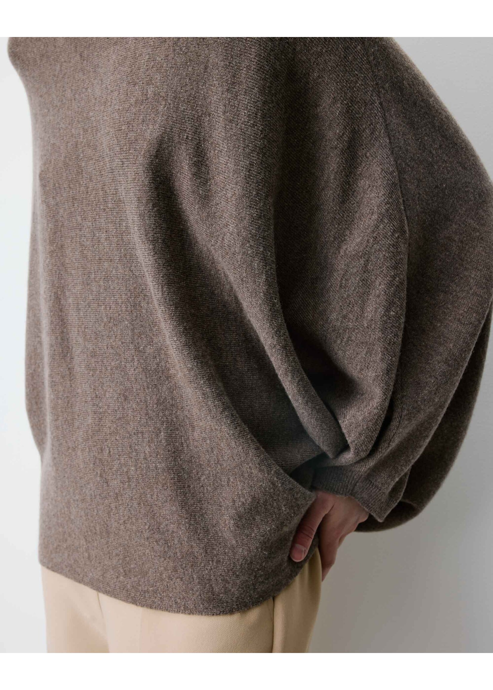 Grace and Mila Grace and Mila Adela Sweater - Taupe