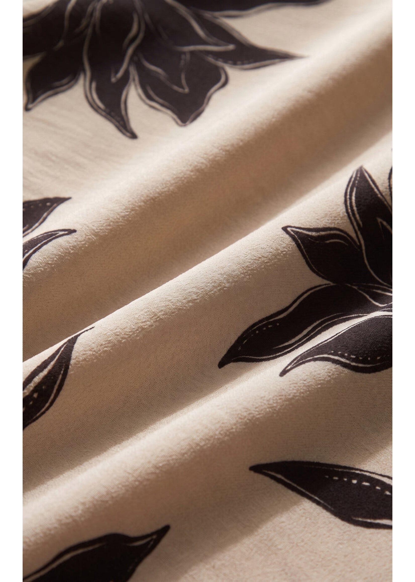 Z-Supply Z-Supply Europa Clem Floral Skirt - Soft Ecru