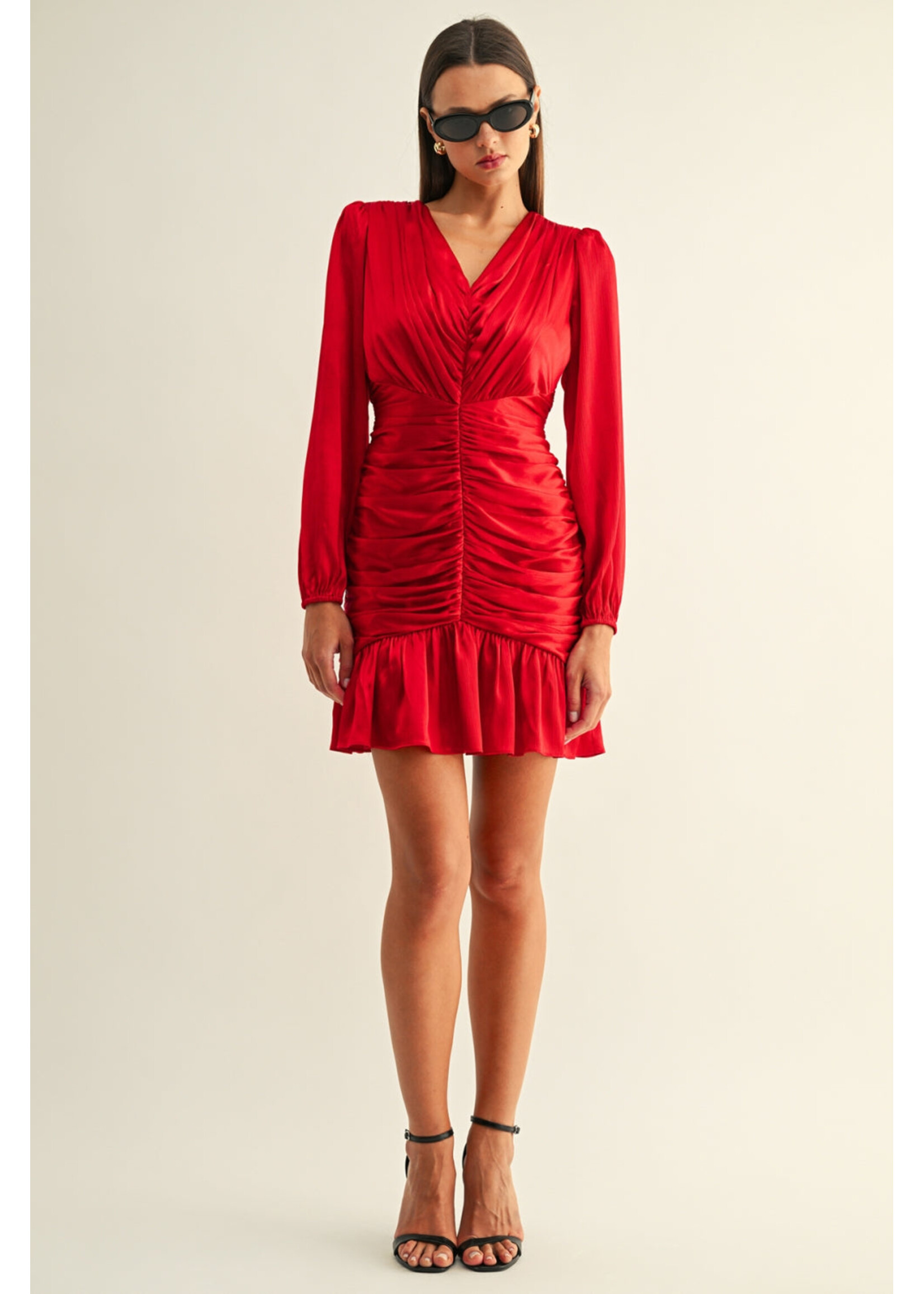 Adelyn Rae Adelyn Rae Mini-Robe Froncée À Manches Longues Leah - Rouge