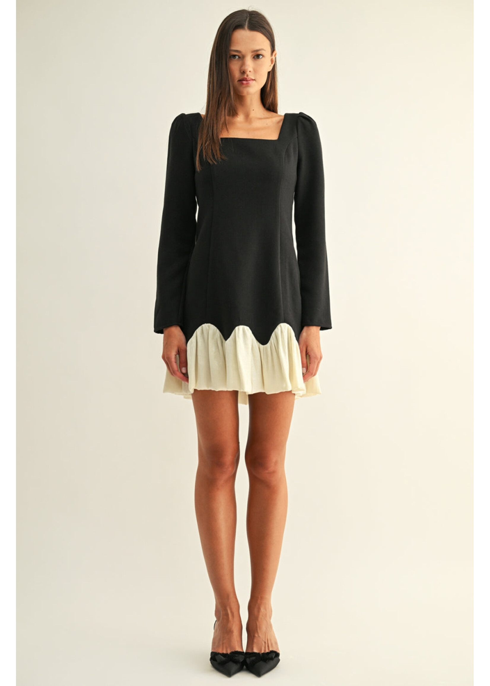 Adelyn Rae Adelyn Rae Maria Low Waist Contrast Bubble Hem - Black/White