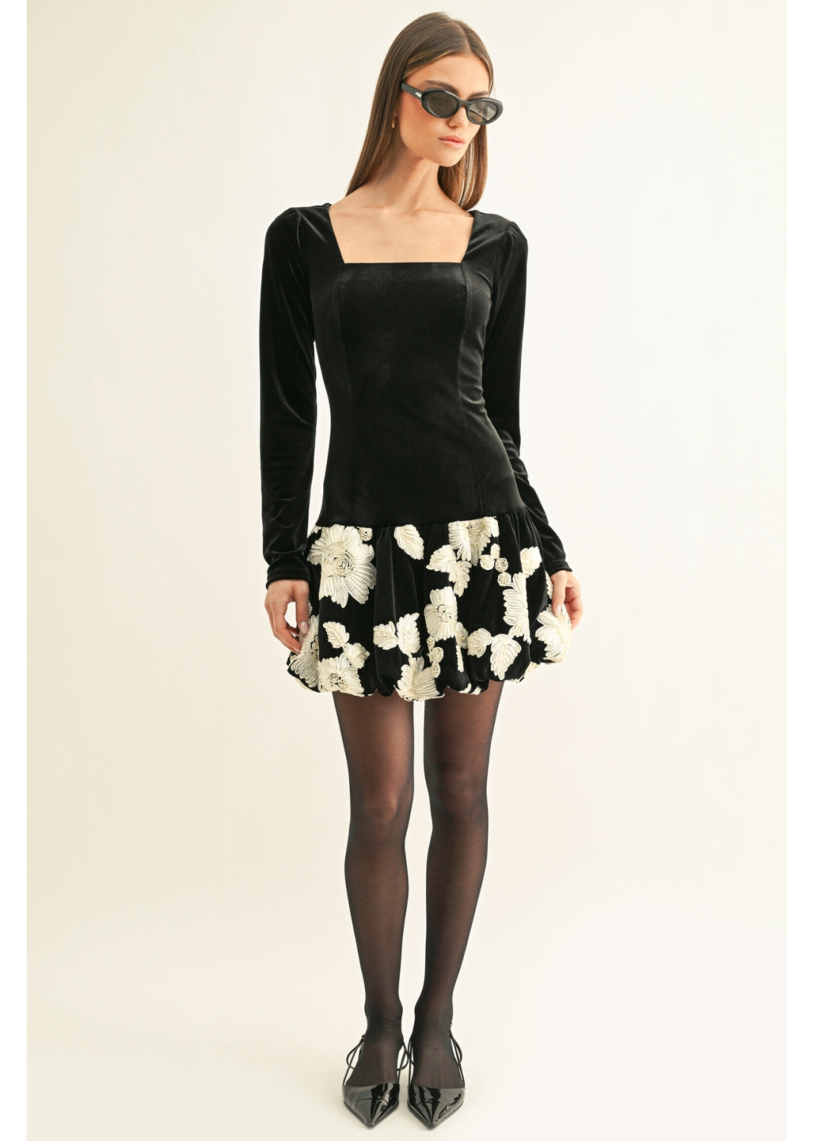 Adelyn Rae  Adelyn Rae Robe Saige Ornée De Fleurs - Noir / Crème