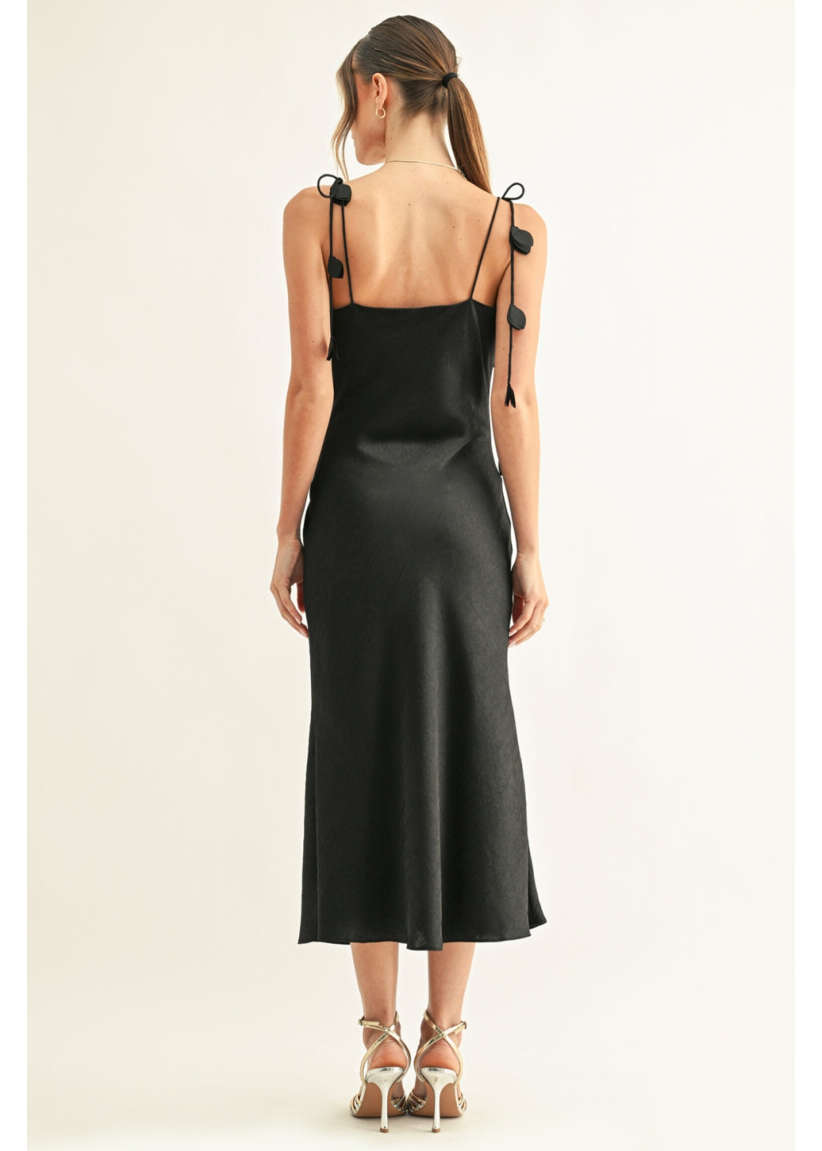 Adelyn Rae Adelyn Rae Robe Midi Emmy Détail Torsadée - Noir