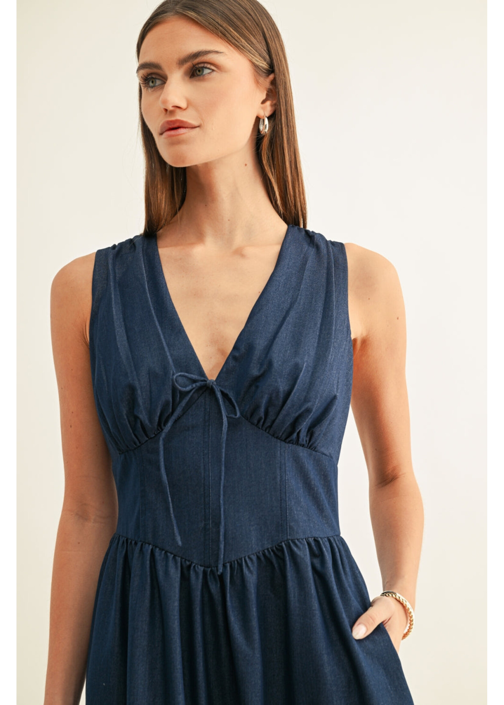 Adelyn Rae Adelyn Rae Arabelle Chambray Sleeveless Dress - Indigo Blue