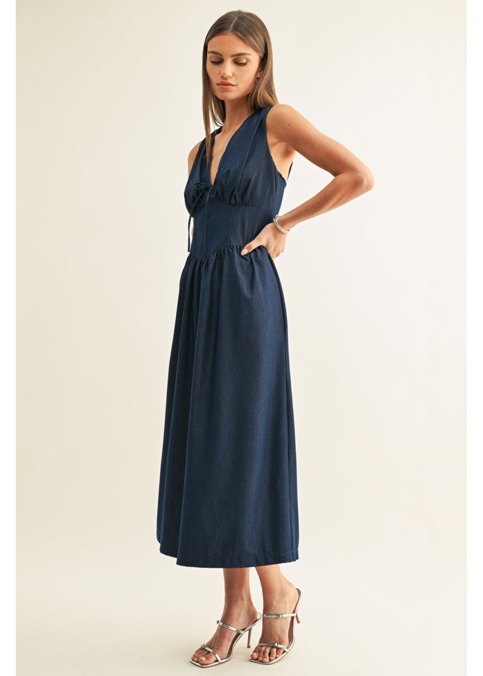 Adelyn Rae Adelyn Rae Arabelle Chambray Sleeveless Dress - Indigo Blue