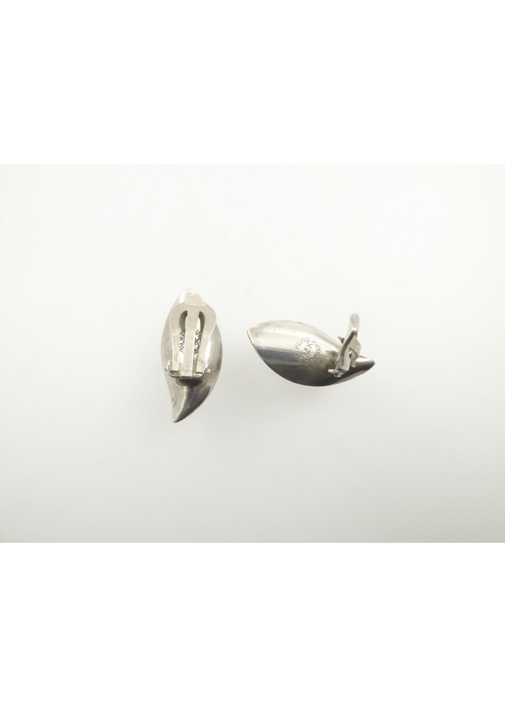 Lisa Kramer Vintage Jewelry Danish Modernist Leaf Earrings
