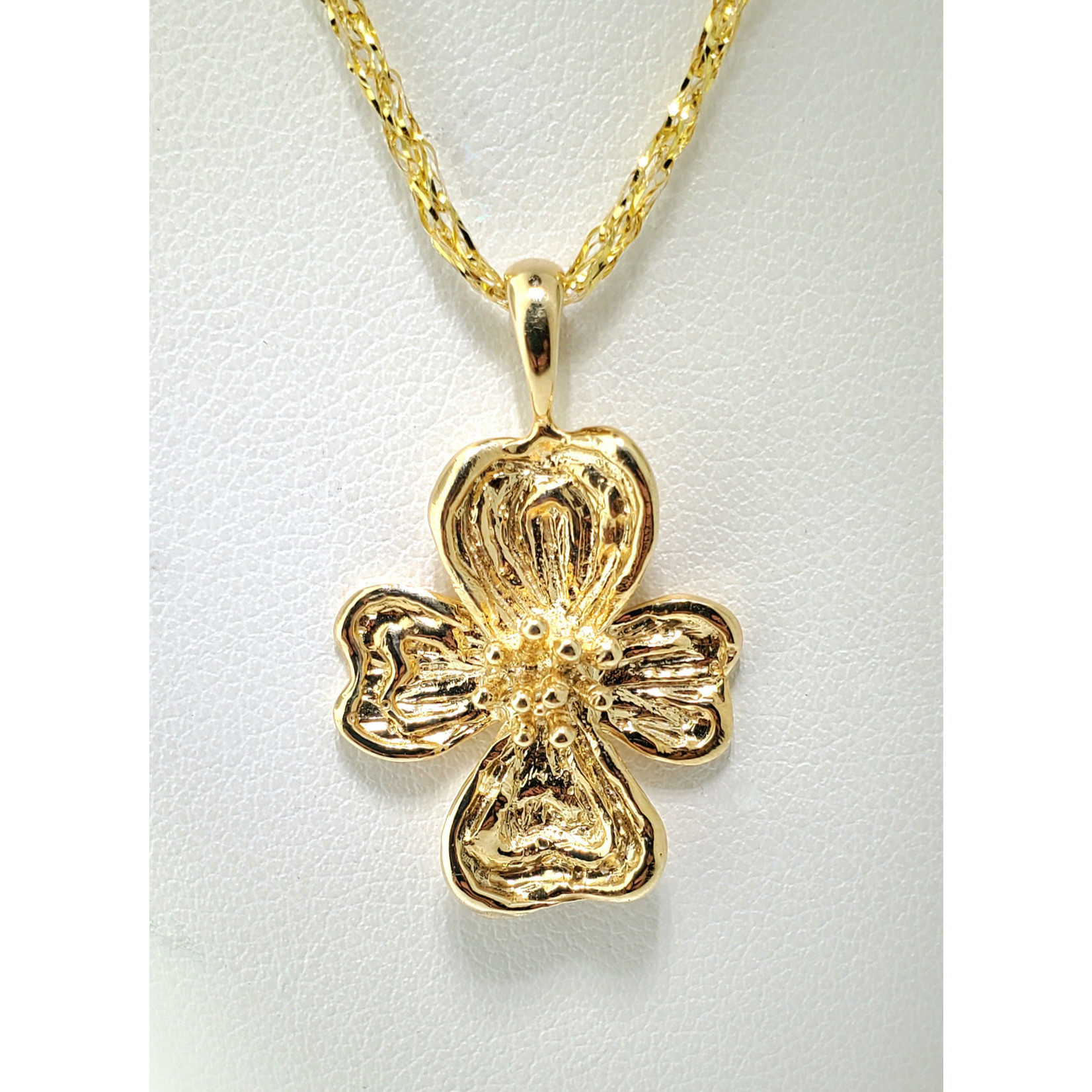 14ky Dahlonega Gold Medium Dogwood Pendant