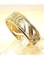 14K Yellow Dahlonega Gold Floral Band