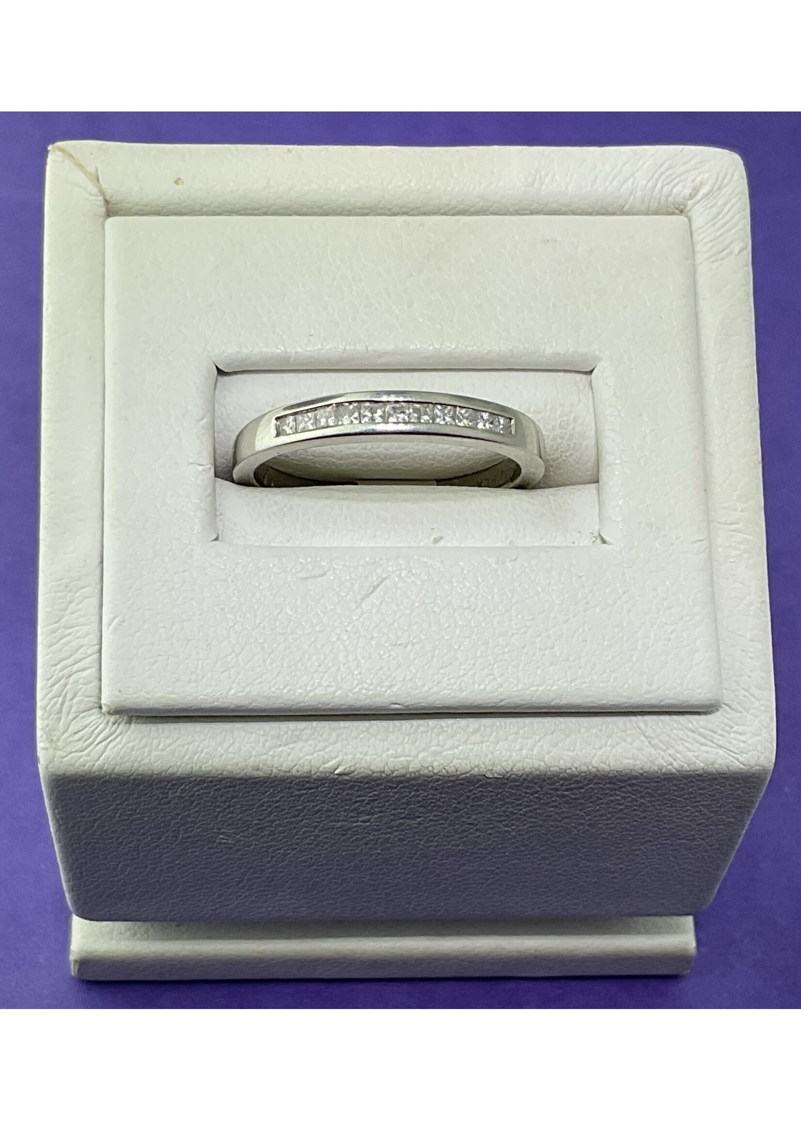 Plat. 1/4ctw Dia Sqr. Cut Sz7