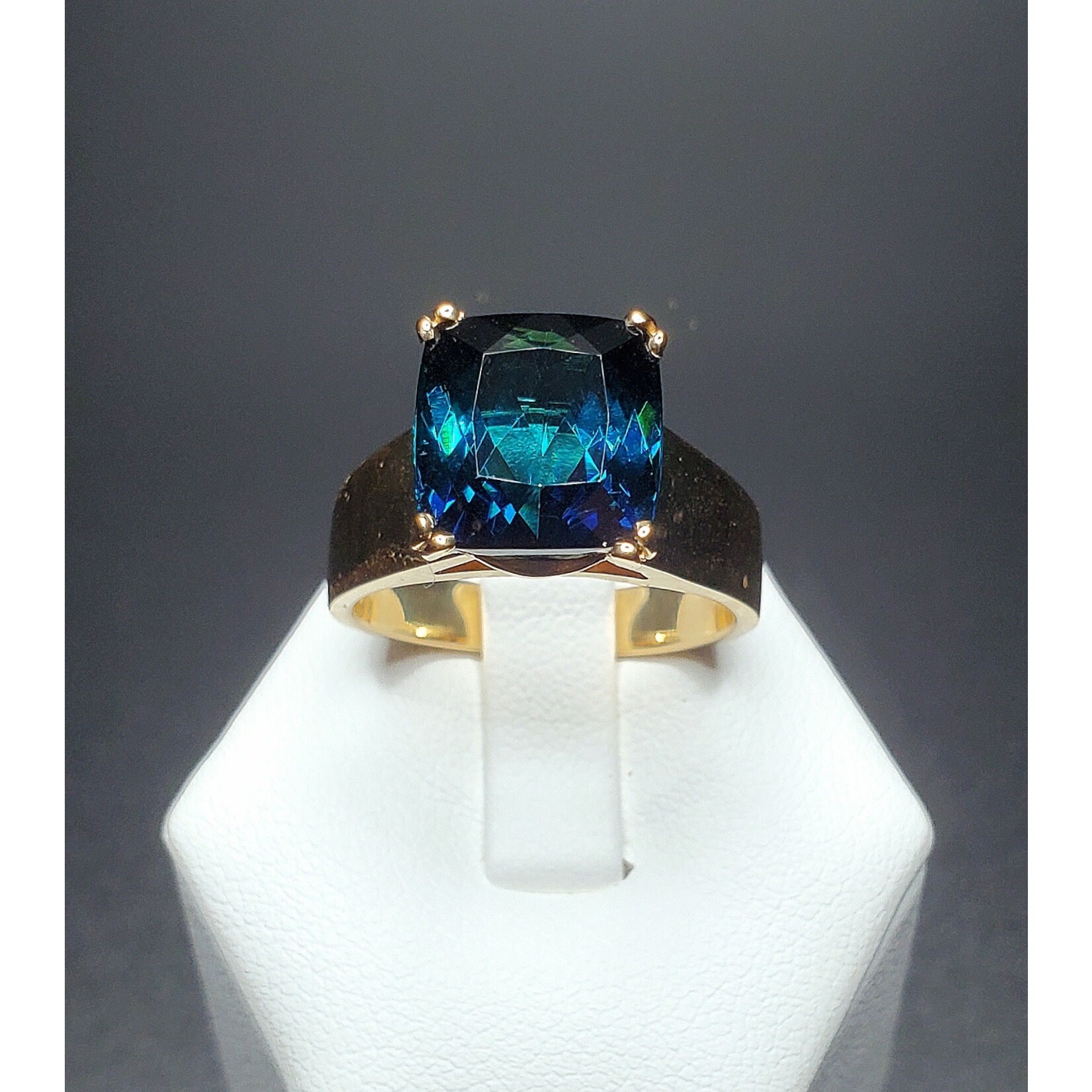 14KY 6.32 ct. Indicolite Tourmaline  sz 8