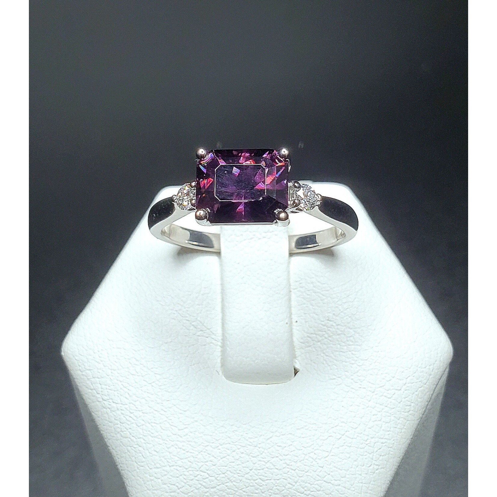 14 Karat White Gold 1 ct. Radiant Cut Color Changing Garnet w/ Diamond Accents Ring Size 7
