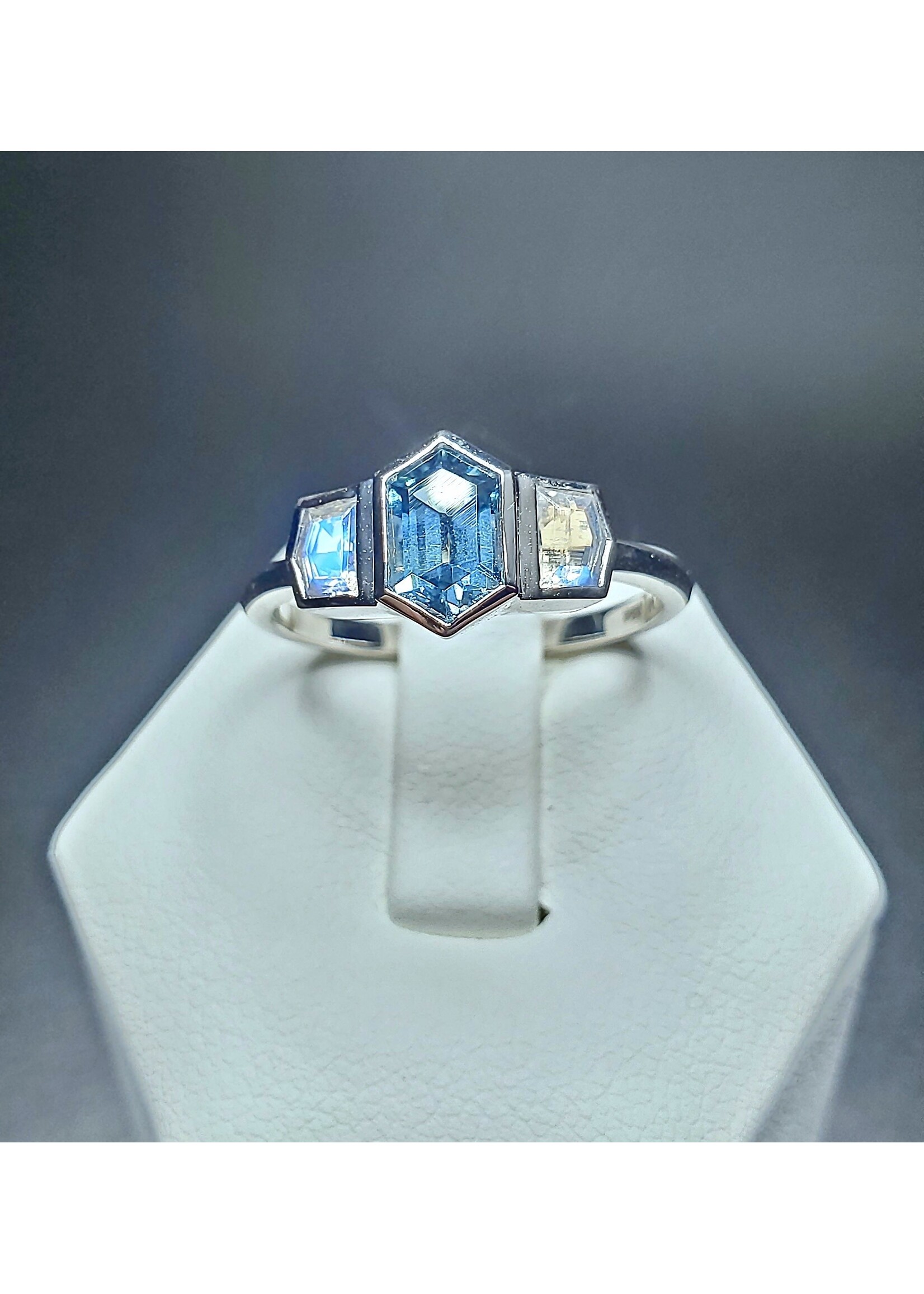 14 Karat White Gold Natural Sapphire w/ Moonstone Accents Sz. 6.75