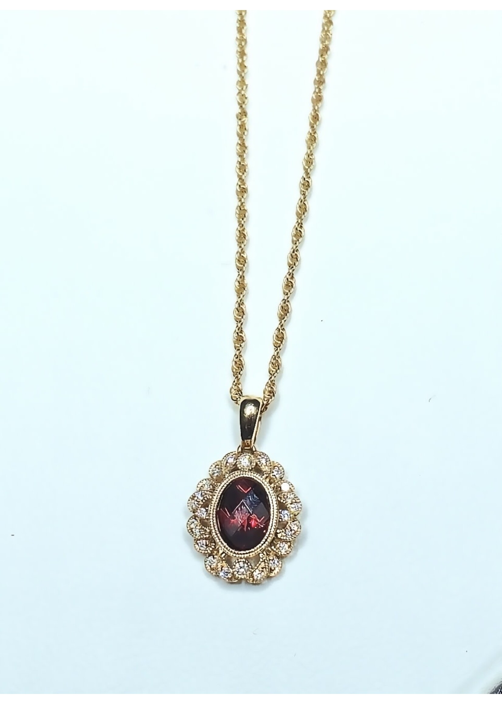 14 Karat Yellow Gold 1.4 Carat Natural Garnet w/ Natural Diamond Accents Vintage Style Necklace
