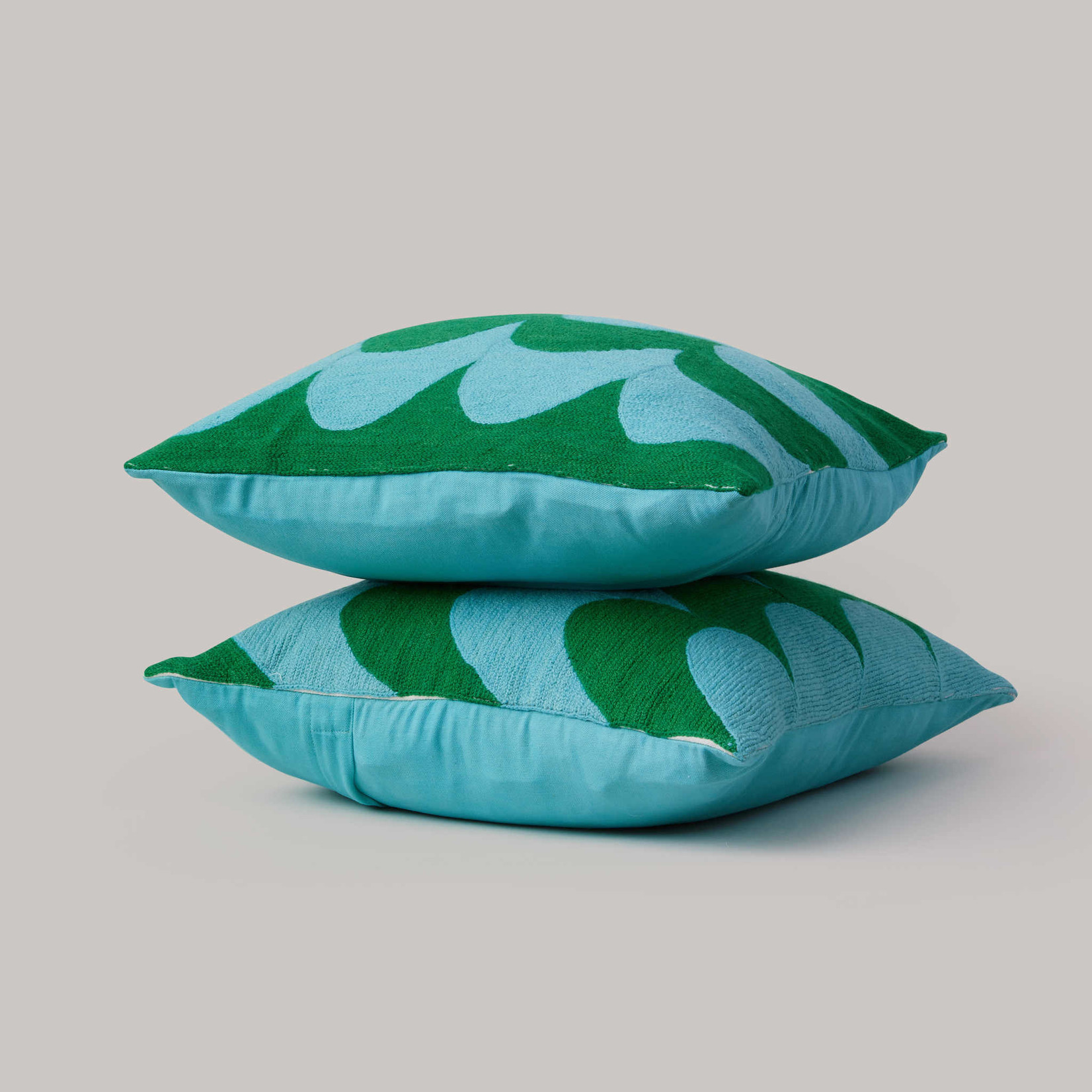 Tarta Gelatina - Chunks Cushion  HBX - Globally Curated Fashion