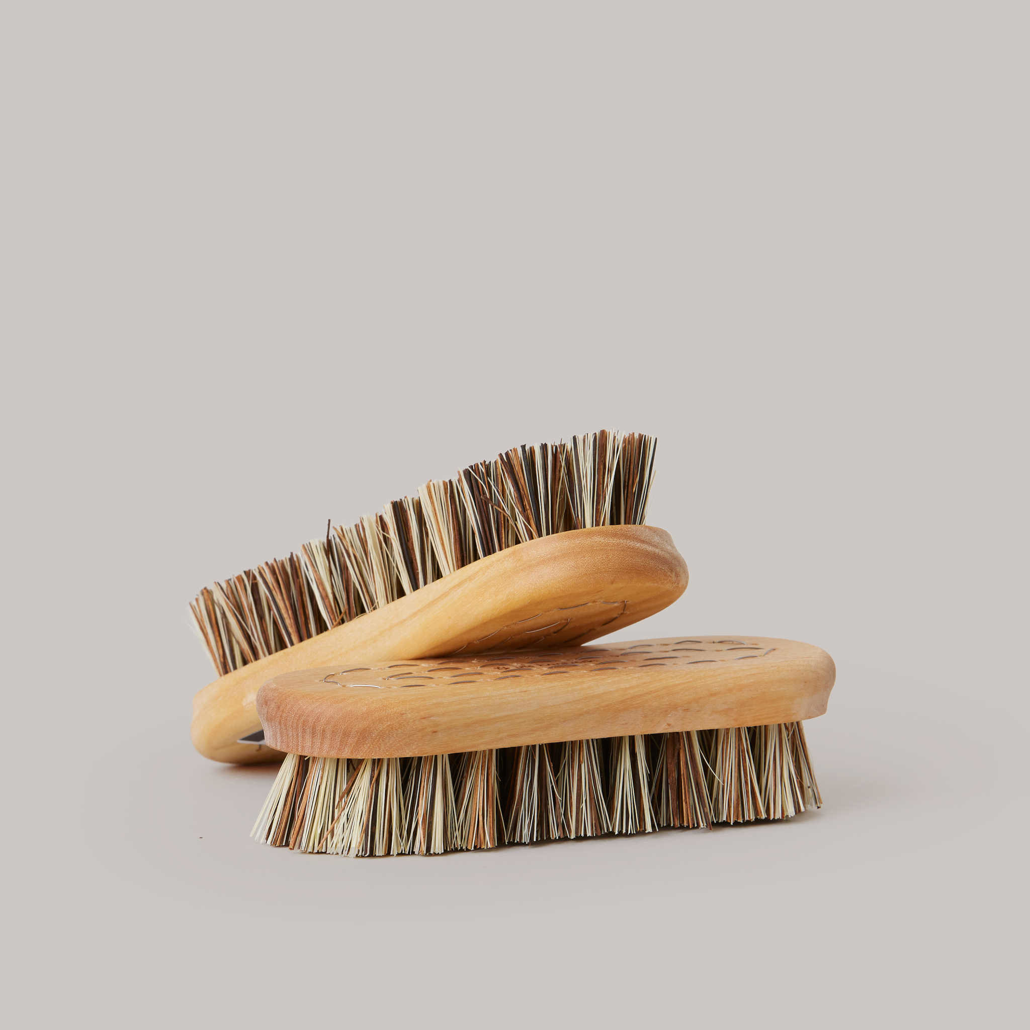 Wooden vegetable brush