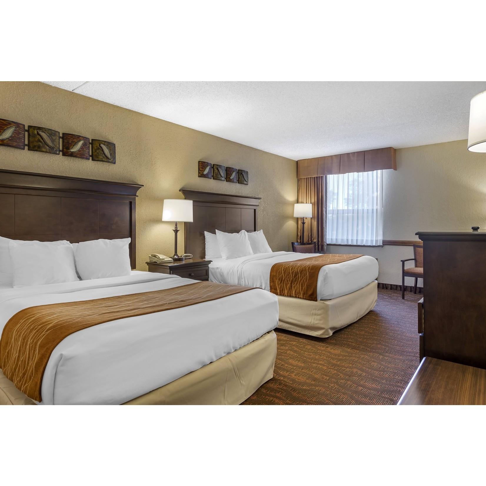 MO-Branson-Comfort Inn at Thousand Hills-Branson MO-Branson-Comfort Inn at Thousand Hills-Branson $215.00 (1) Night Stay  Hotel & Show Package