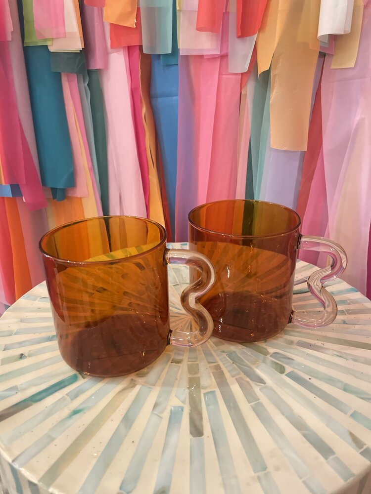 Ivorie Group Gigi Glass Mug - Amber with Pink Handle