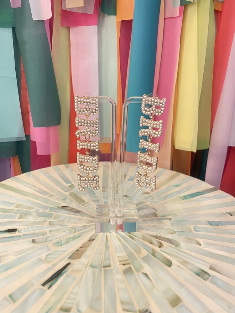 XO, Fetti Bride Pearl Earrings